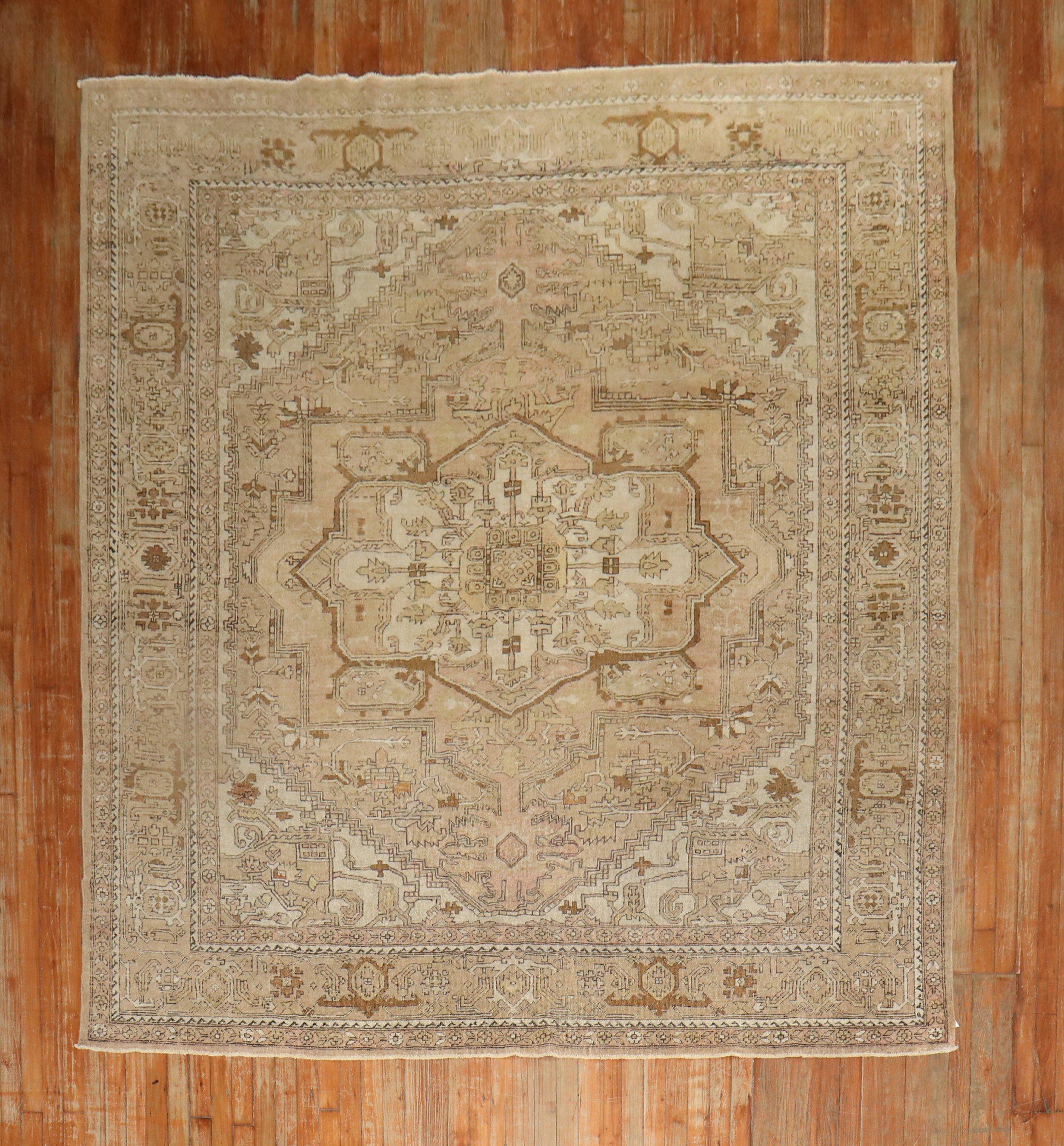 Room size mid-20th-century neutral color Indian Rug with a design derived from a Persian Heriz Rug

Measures: 7'9'' x 9'8''.