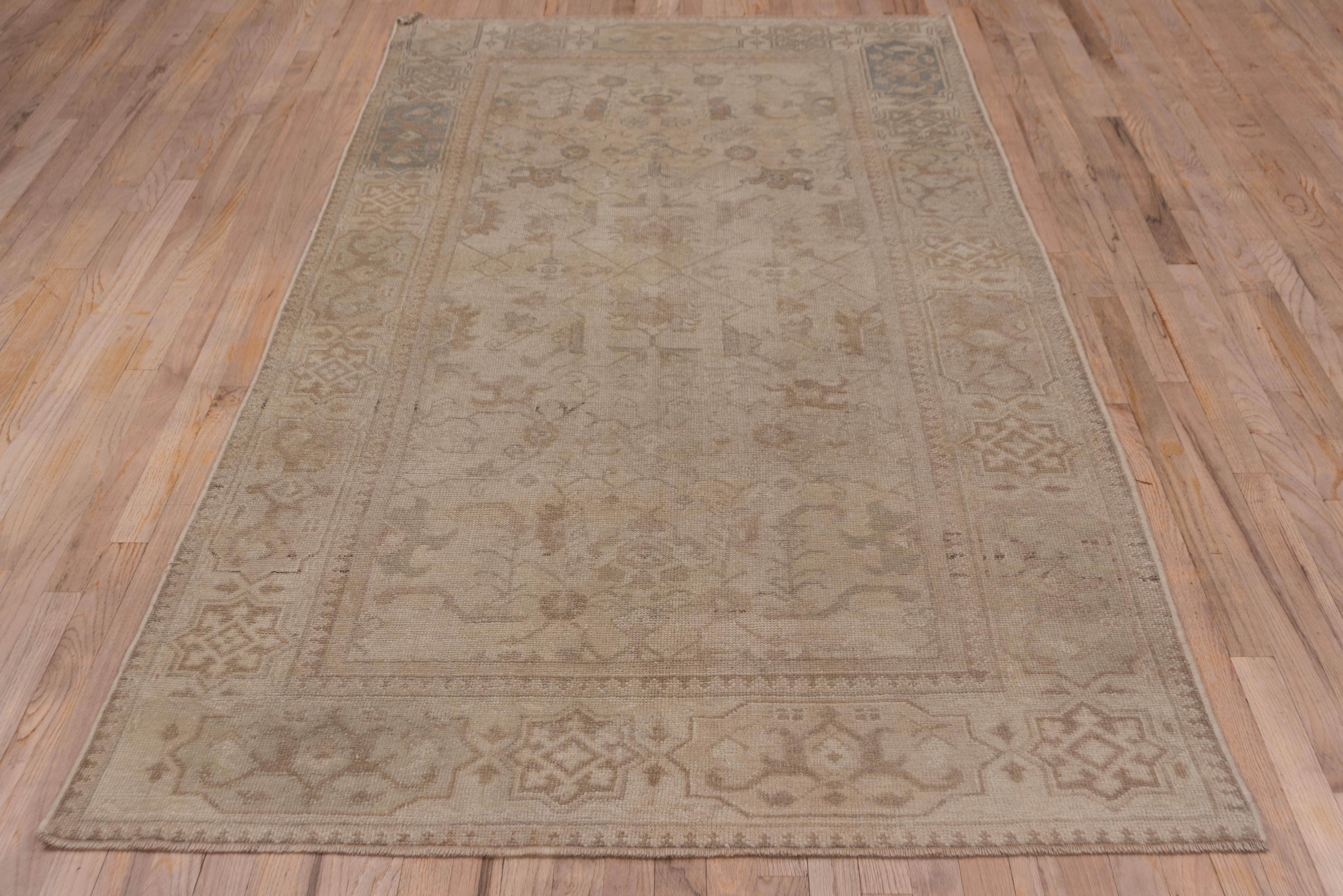 Hand-Knotted Neutral Oushak Rug, circa 1930s For Sale
