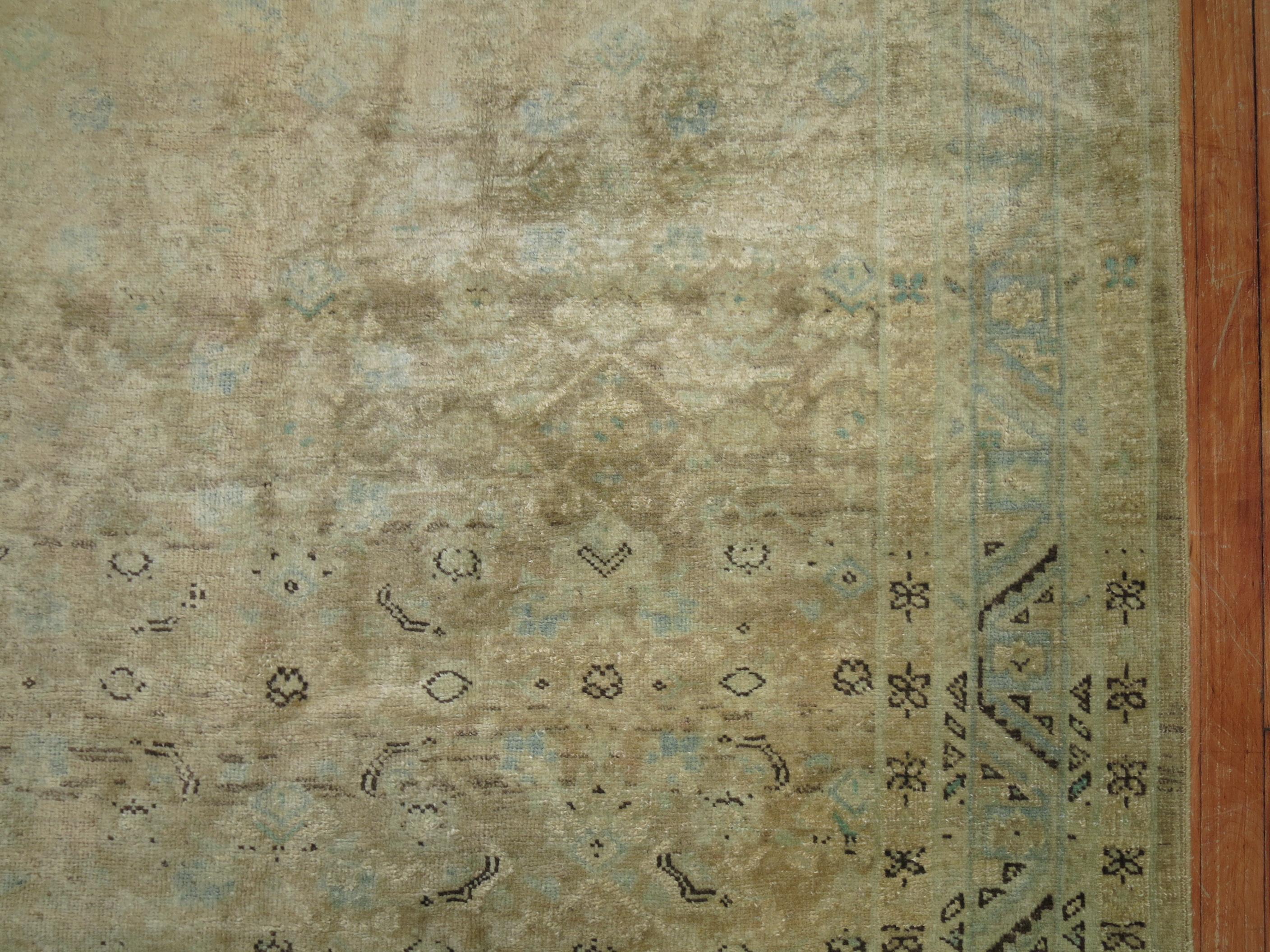 Neutral Persian Gallery Size Rug In Good Condition For Sale In New York, NY
