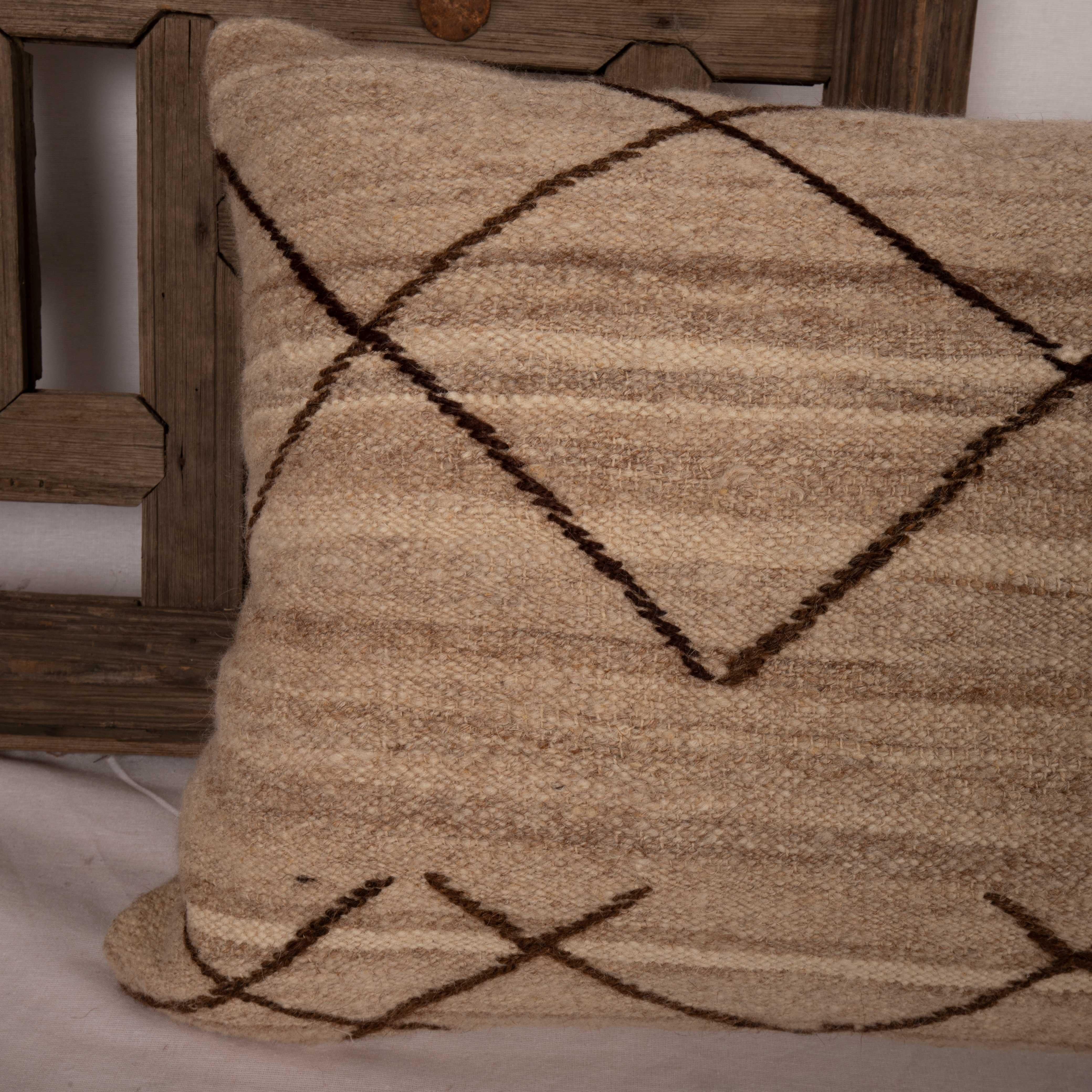 Kilim Neutral Pillow Case Made from a Vintage Wool Cover, Mid-20th C For Sale