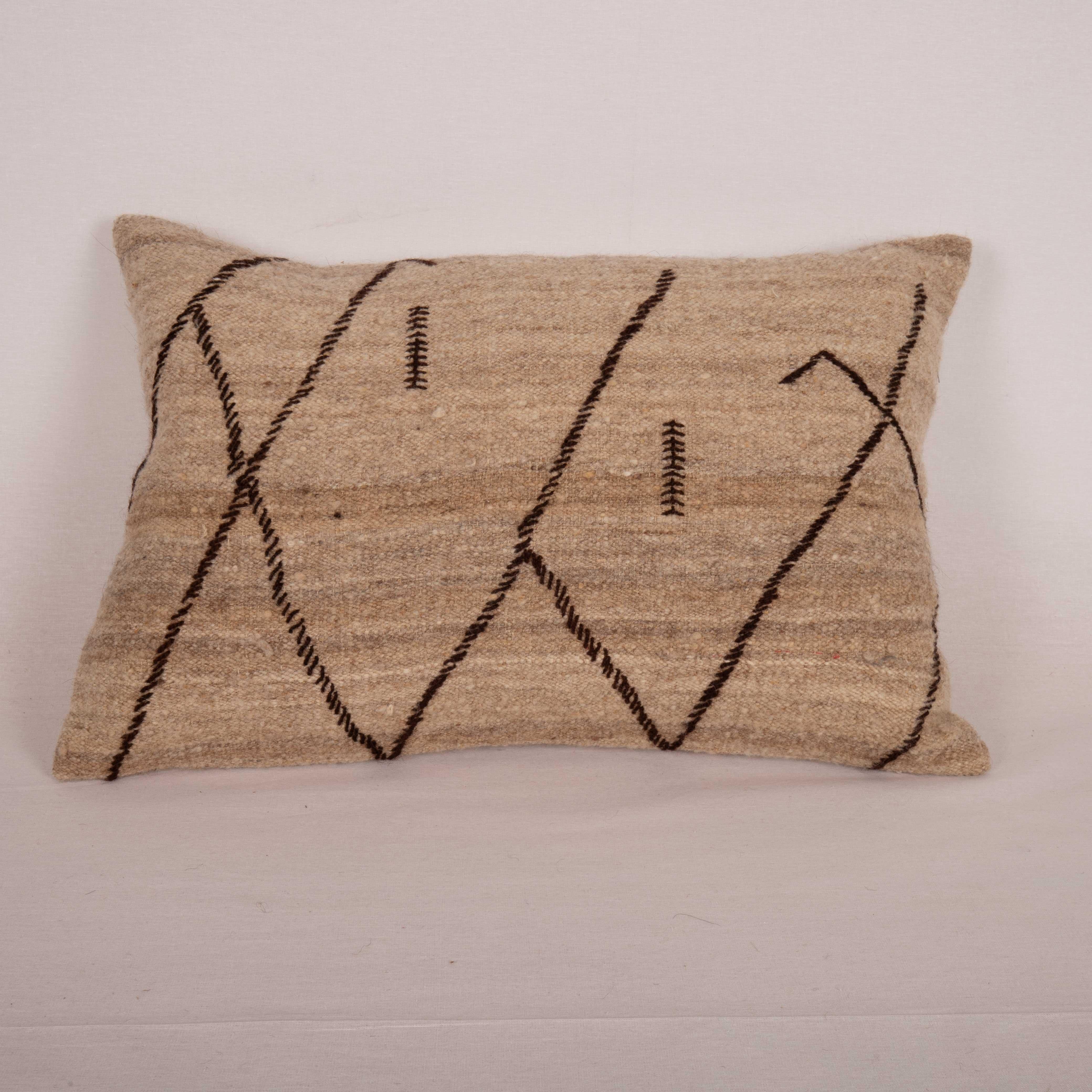 Neutral Pillow Case Made from a Vintage Wool Cover, Mid 20th C 1