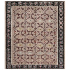 Kilim neutro Pirot - Tappeto europeo vintage in lana a trama piatta - 8′5″×9′5″ - 1940s
