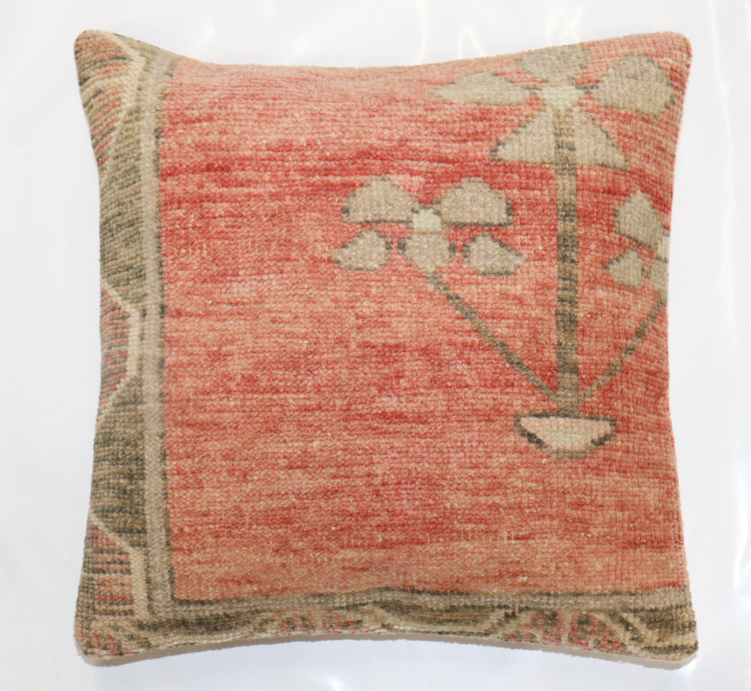 Pillow made from a vintage Turkish Oushak rug. 

Measures: 18'' x 18''.