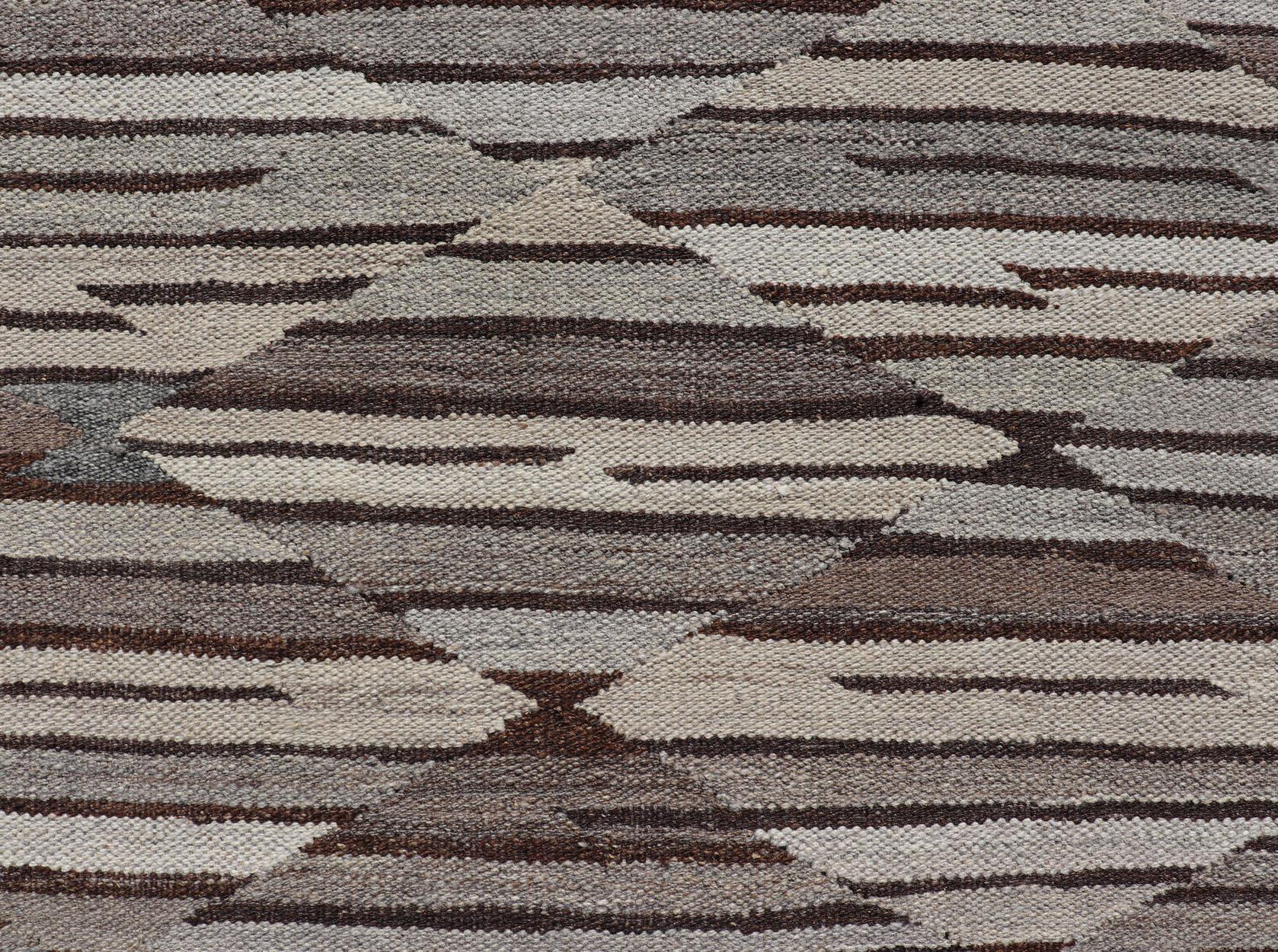 Long Fine Kilim runner in Charcoal, Gray and Brown in Modern Geometric Design  In New Condition For Sale In Atlanta, GA