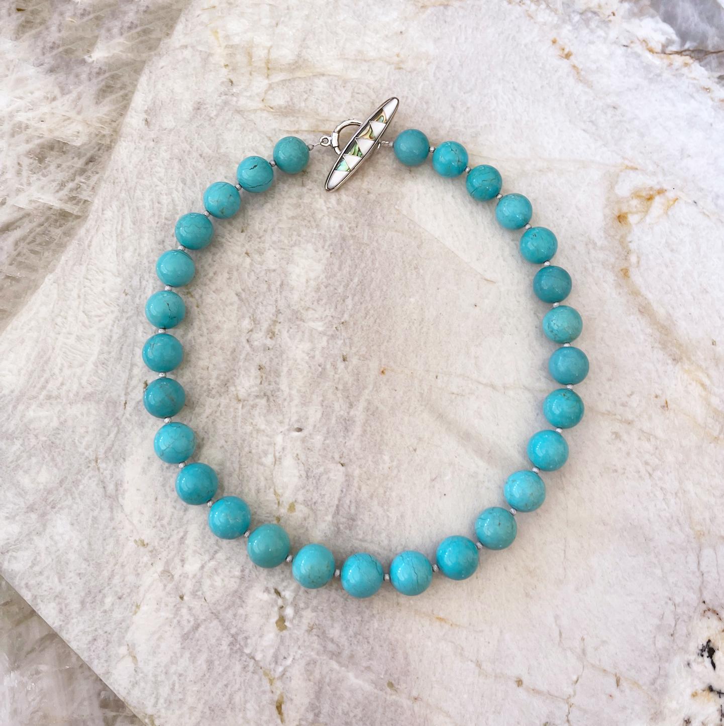 Nevada Number 8 Turquoise 14mm Round Beaded Necklace with Silver Inlay Clasp In New Condition For Sale In Tucson, AZ