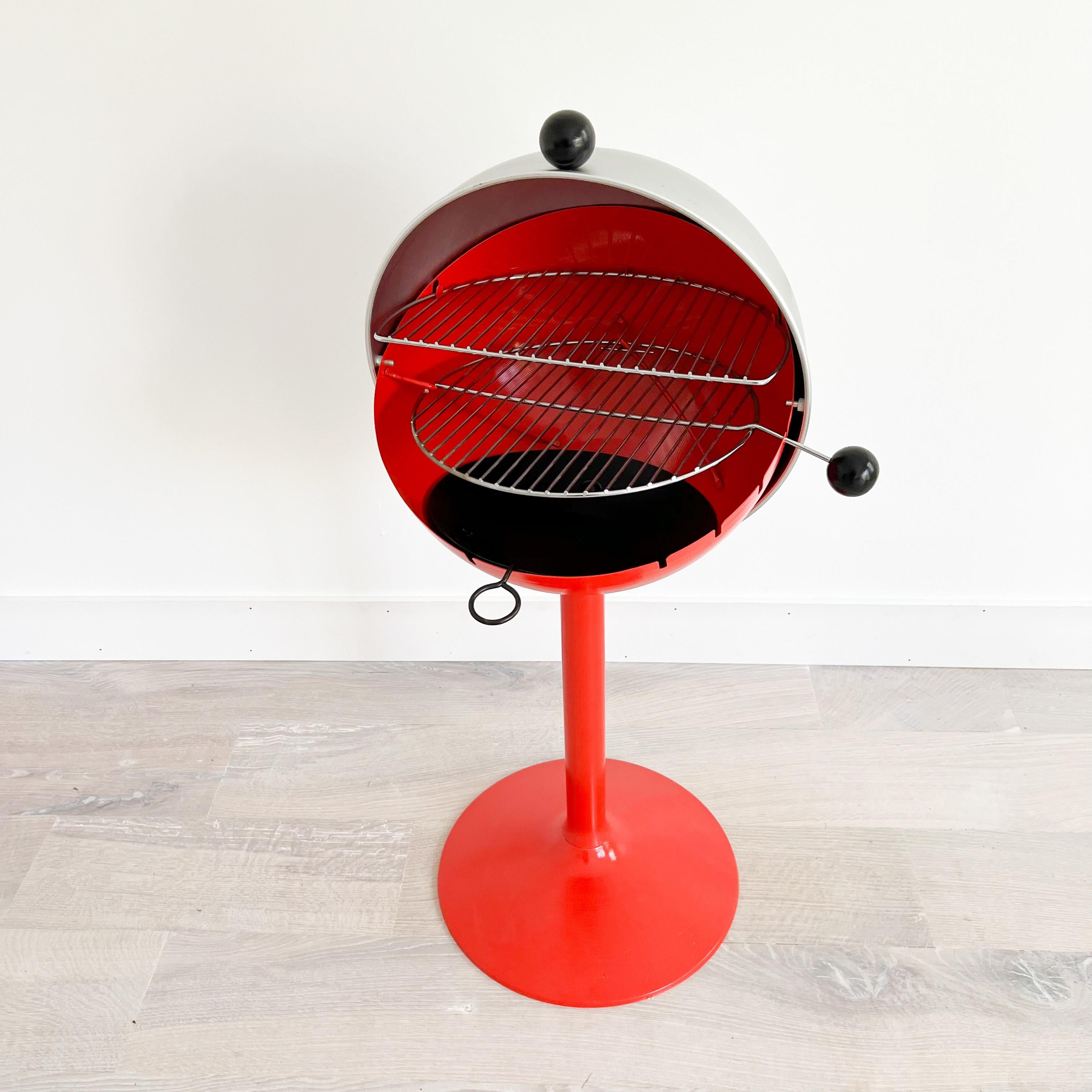 Never Been Used, New Old Stock Ball B Q Tulip Based Space Age Grill 1