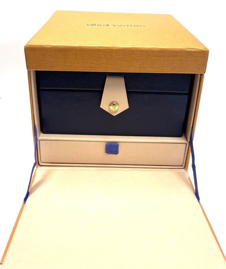 Never Been Worn Louis Vuitton Empreinte 18 Karat Yellow Gold Bangle with Box