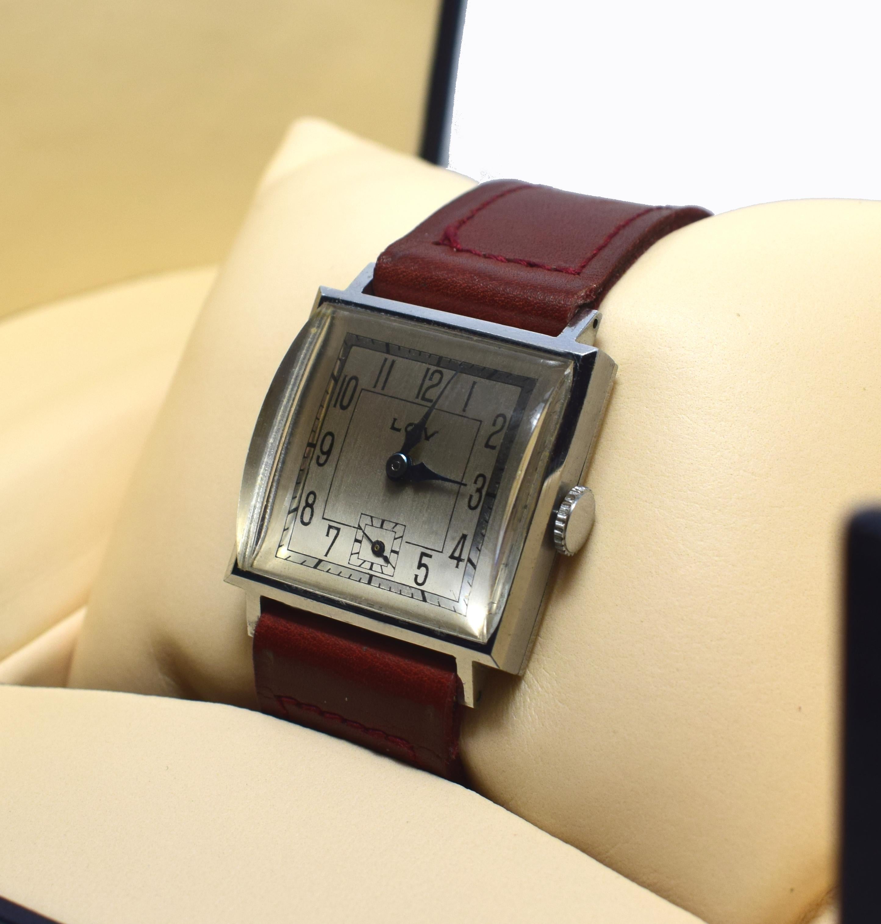 Never Used Art Deco Gents Wristwatch, 1930s, Lov 5