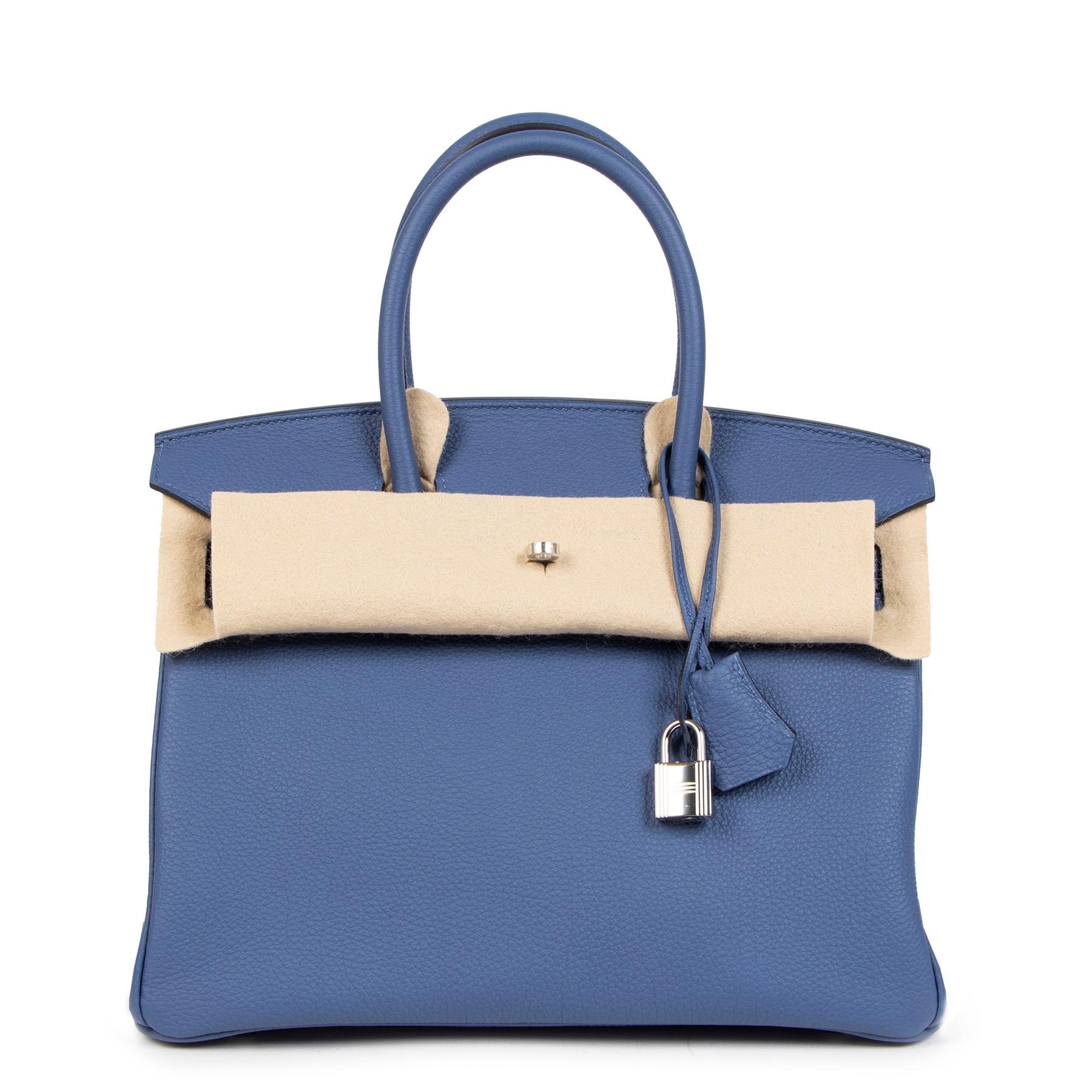 Never Used 

Never Used Hermes Blue Brighton Togo Birkin 30 PHW

Skip the waiting list and get your hands on the most iconic bag of all time: the Hermès Birkin.
This Hermès Birkin in veau togo comes in a gorgeous 