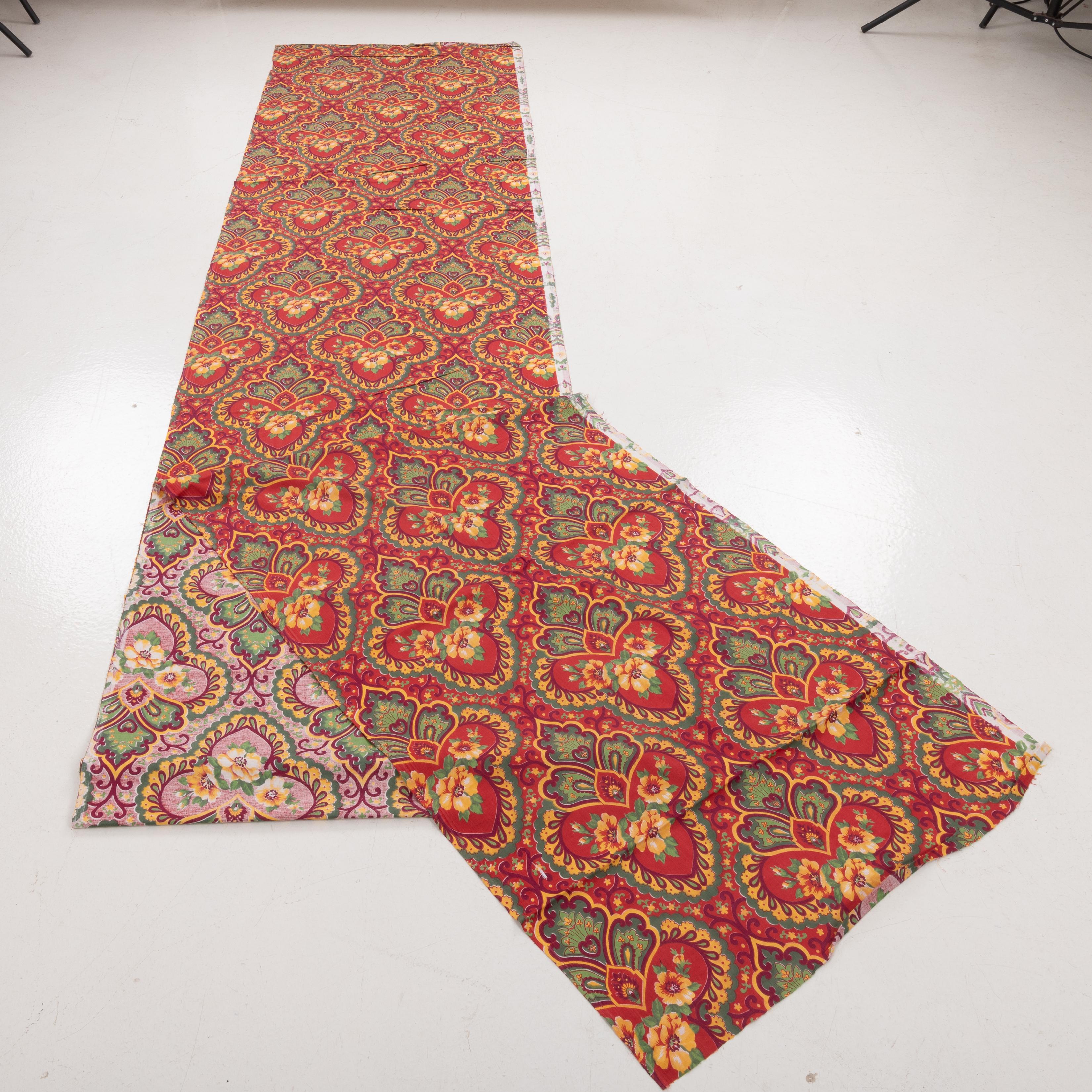 Russian roller-printed textiles from the mid-20th century held a distinctive place in the Central Asian market, embodying a vibrant fusion of artistic expression and utilitarian functionality. These textiles were characterized by their intricate and