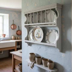 18th Century French Nevers Polychrome Tin-Glazed Faïence Bird Plate