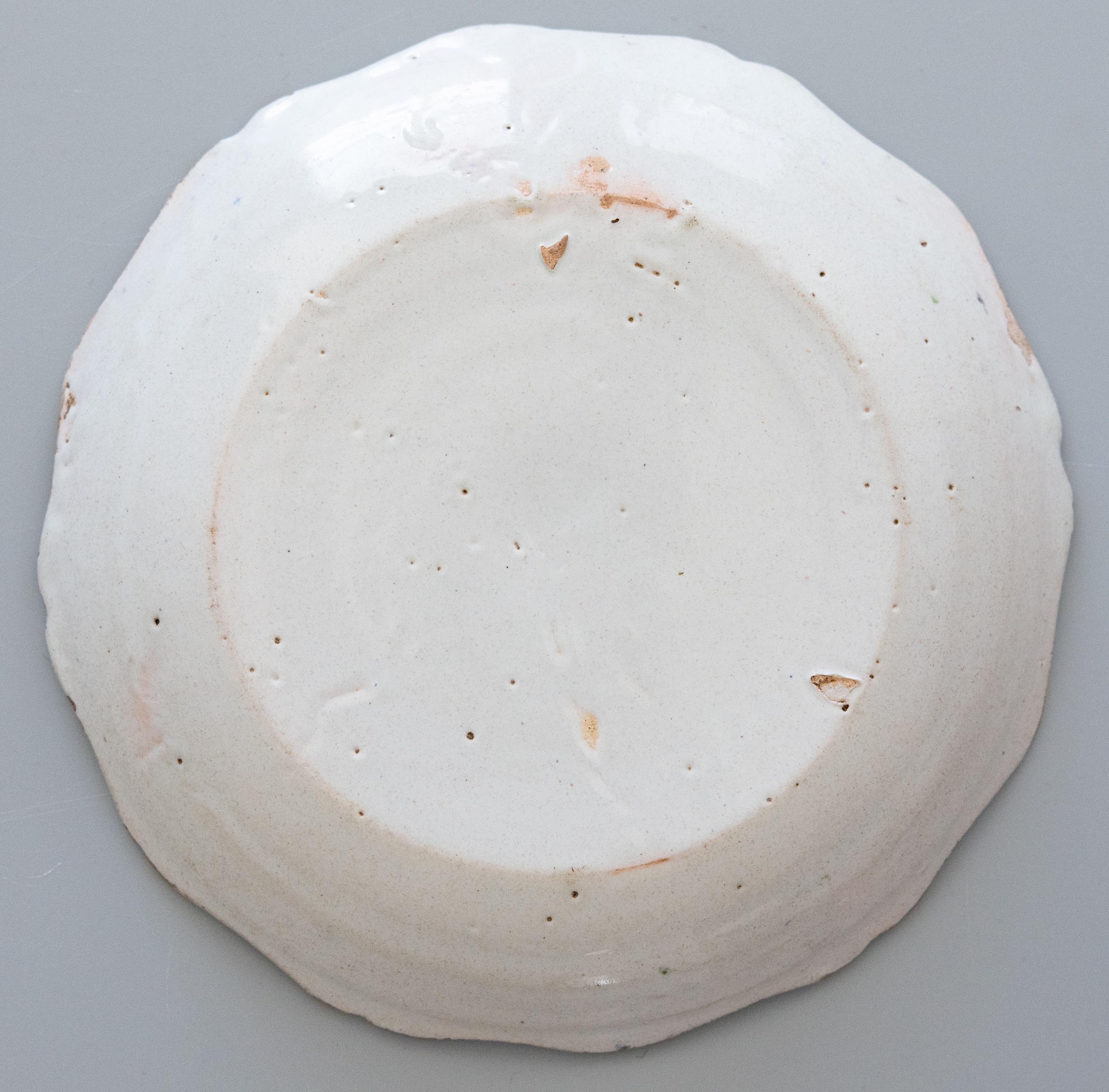 18th Century French Nevers Polychrome Tin-Glazed Faïence Bird Plate For Sale 2