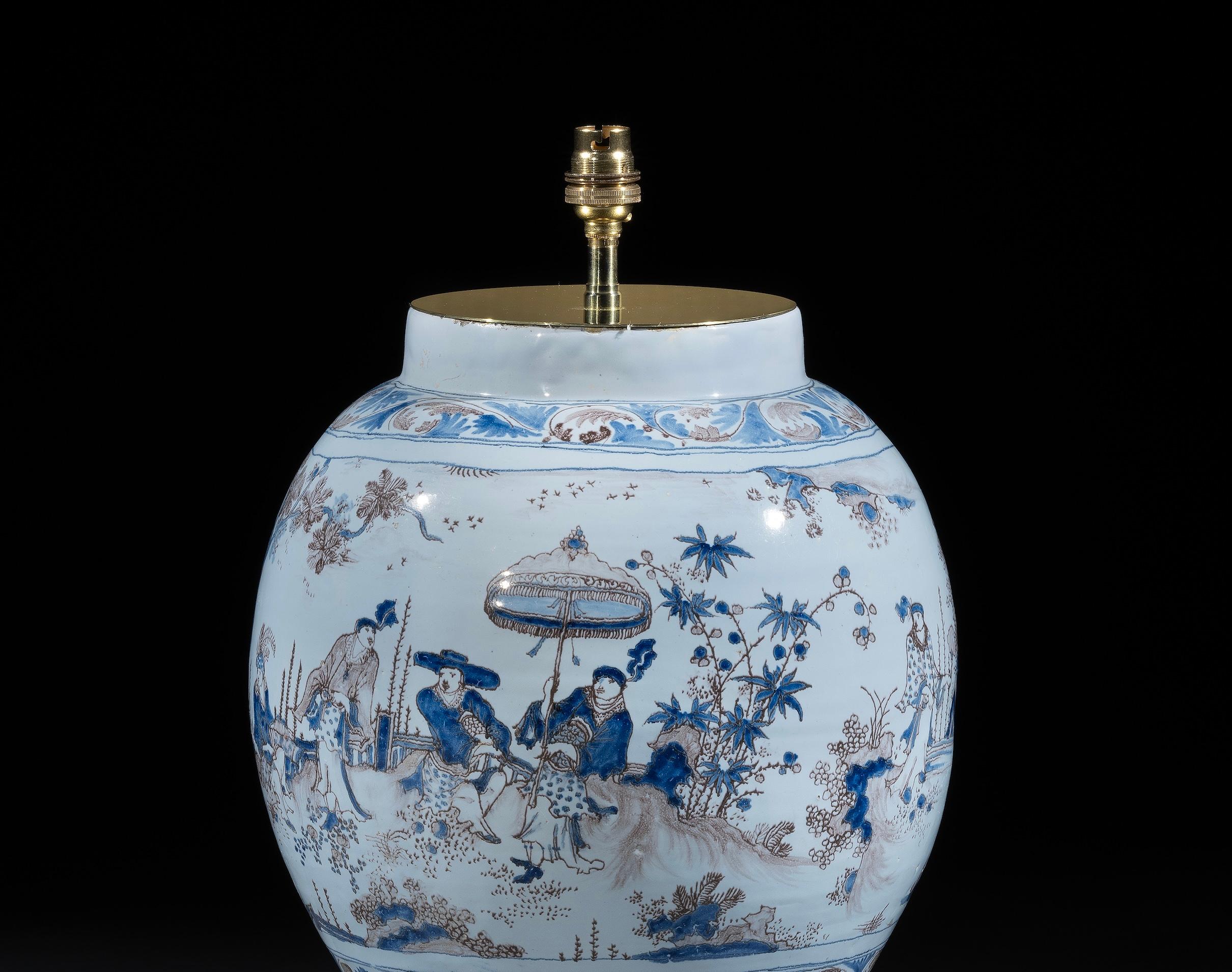 Lampe de table en faïence bleue de Nevers de la fin du XVIIe siècle Bon état - En vente à London, GB