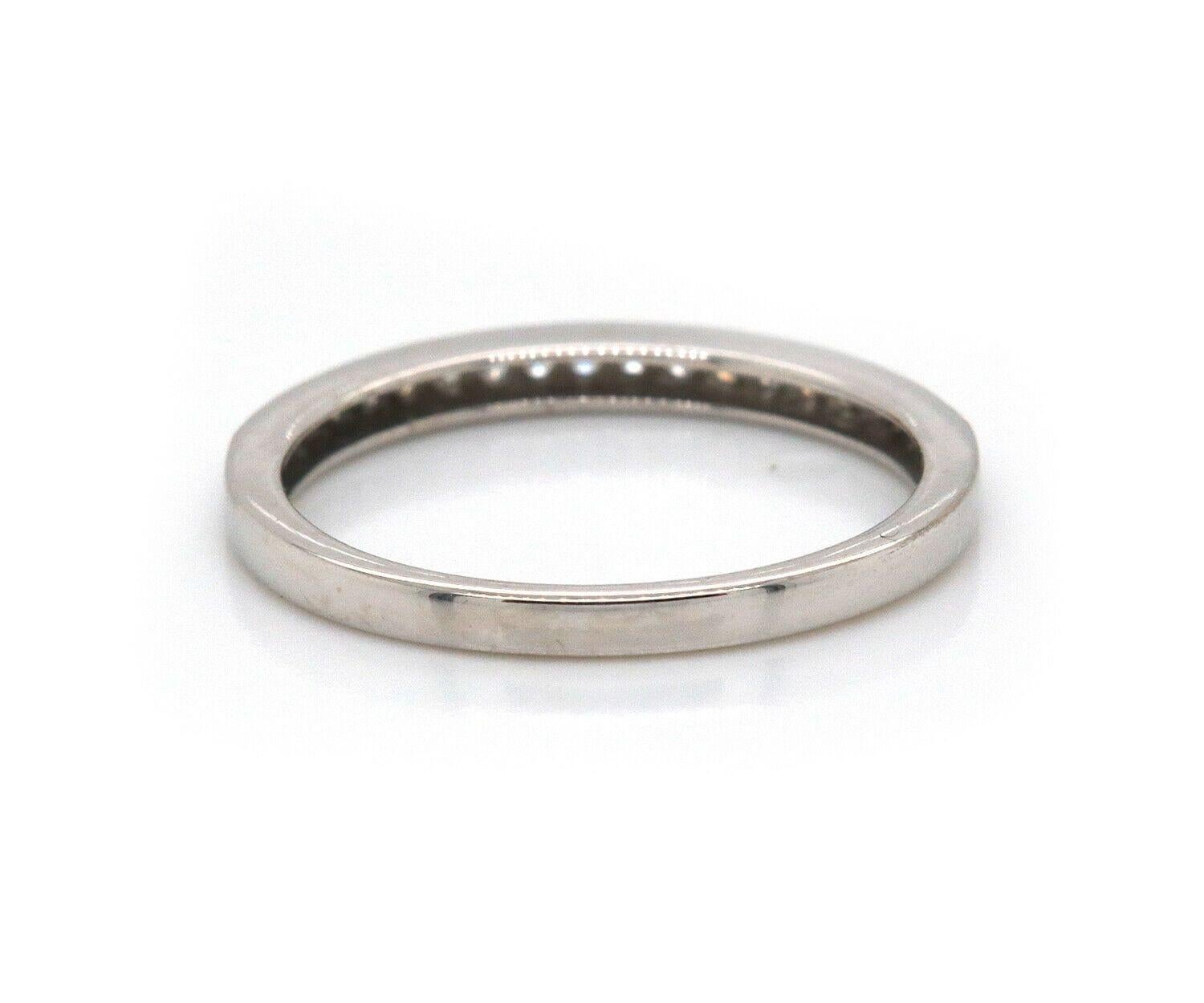 Round Cut New 0.15ctw Diamond Milgrain Wedding Band Ring in 14K White Gold For Sale