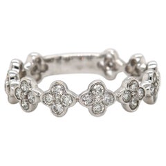 New 0.38ctw Diamond Bezel Set Clover Cluster Band Ring in 14K White Gold