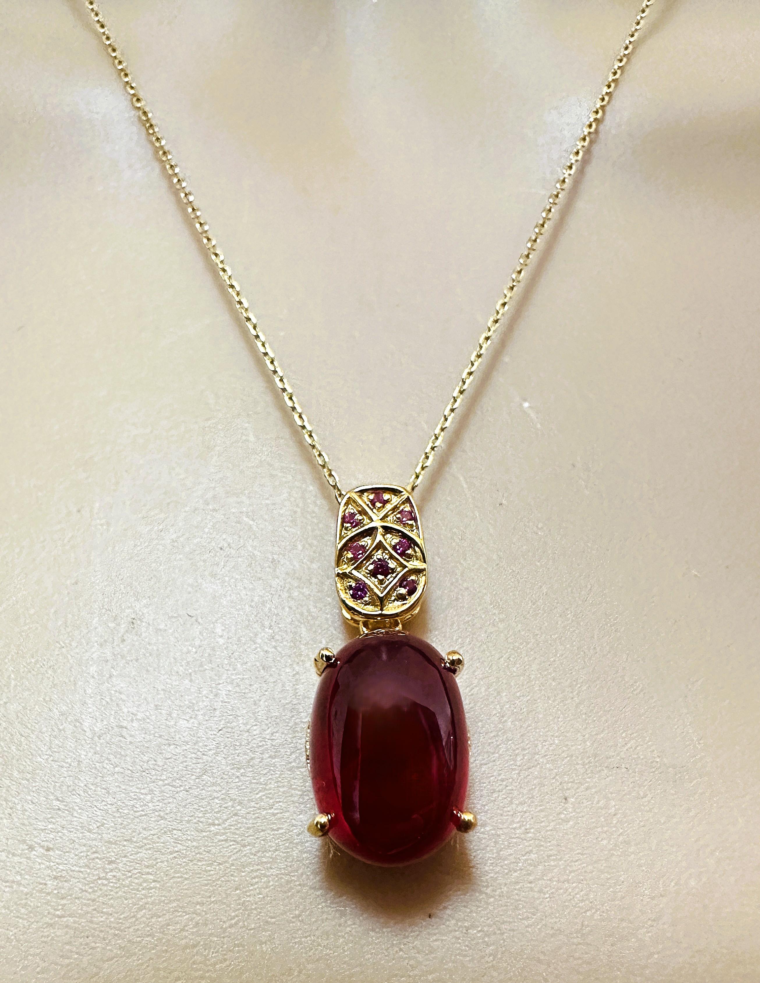 Art Déco New 10 ct Blood Red Ruby Collana in argento placcato oro giallo