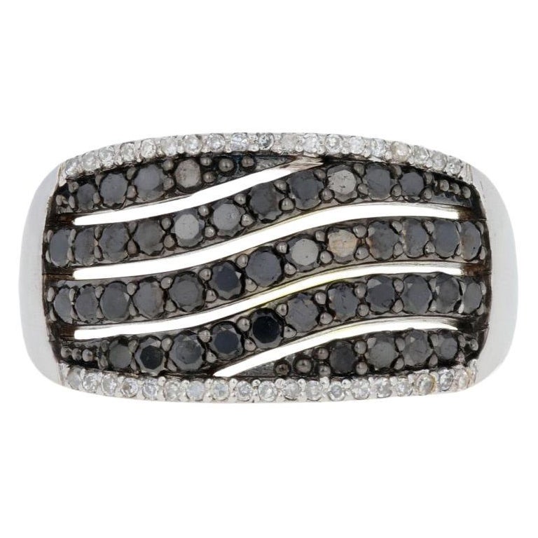 Nuovo anello con diamante rotondo a taglio brillante e singolo da 1,00ctw, design a onda in argento