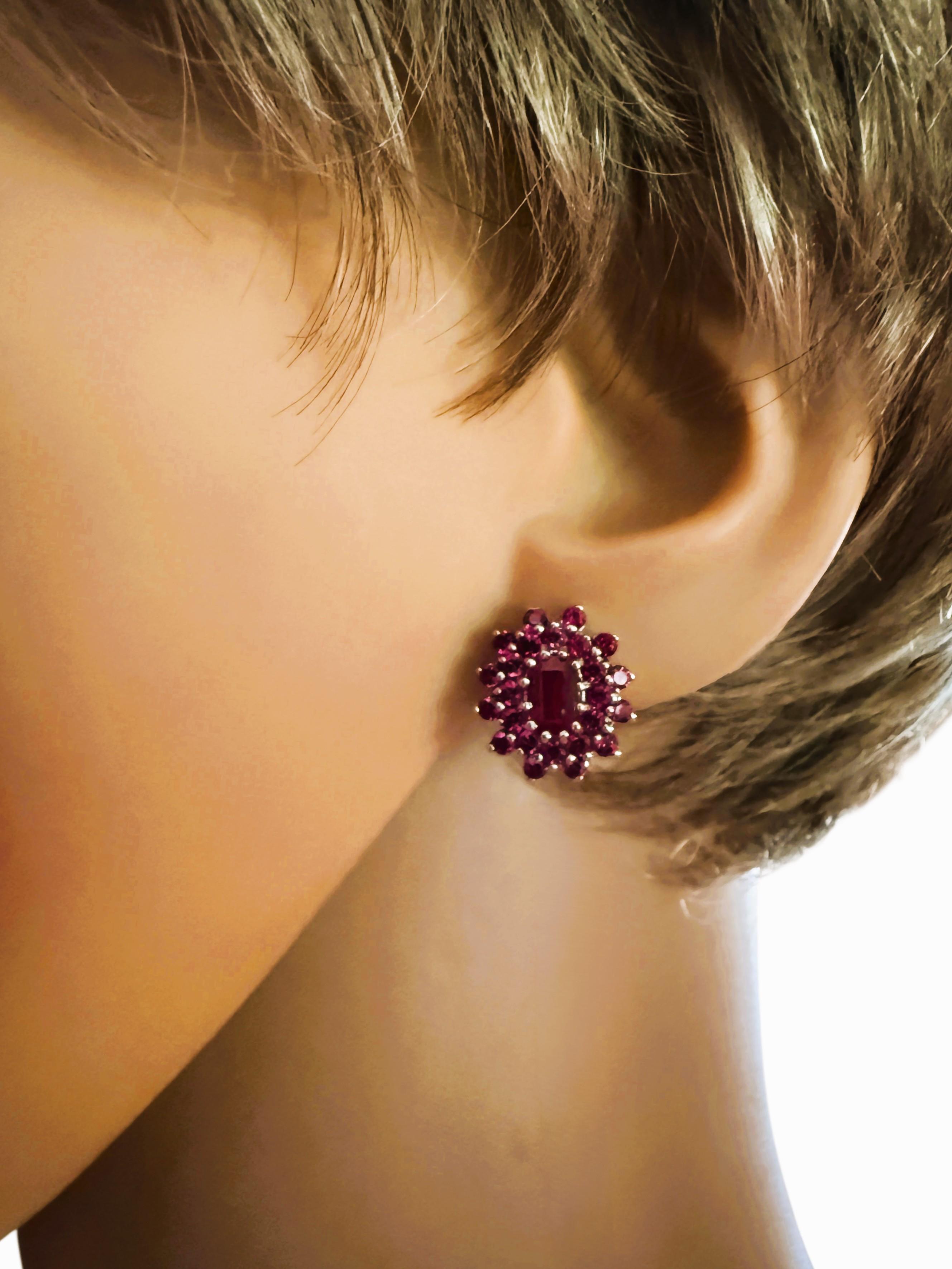 Neu 10,2 Karat roter Saphir & Diamantschliff Saphir Rose Gold PL Sterling Ohrring (Ovalschliff) im Angebot