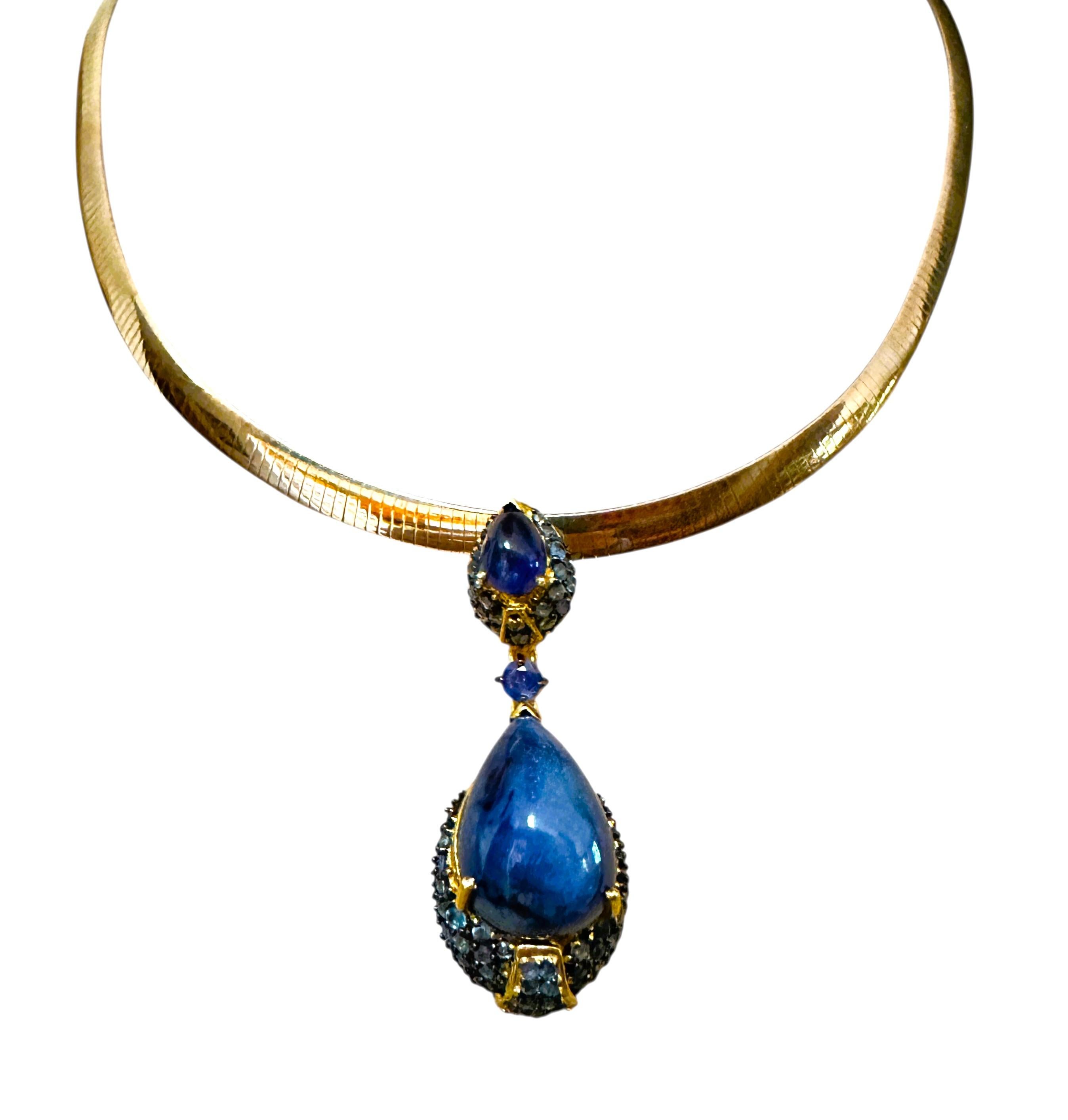 Nuevo Zafiro azul de 102,70 quilates y zafiro talla diamante Pendiente de oro de 18 quilates PL Sterl en venta 7