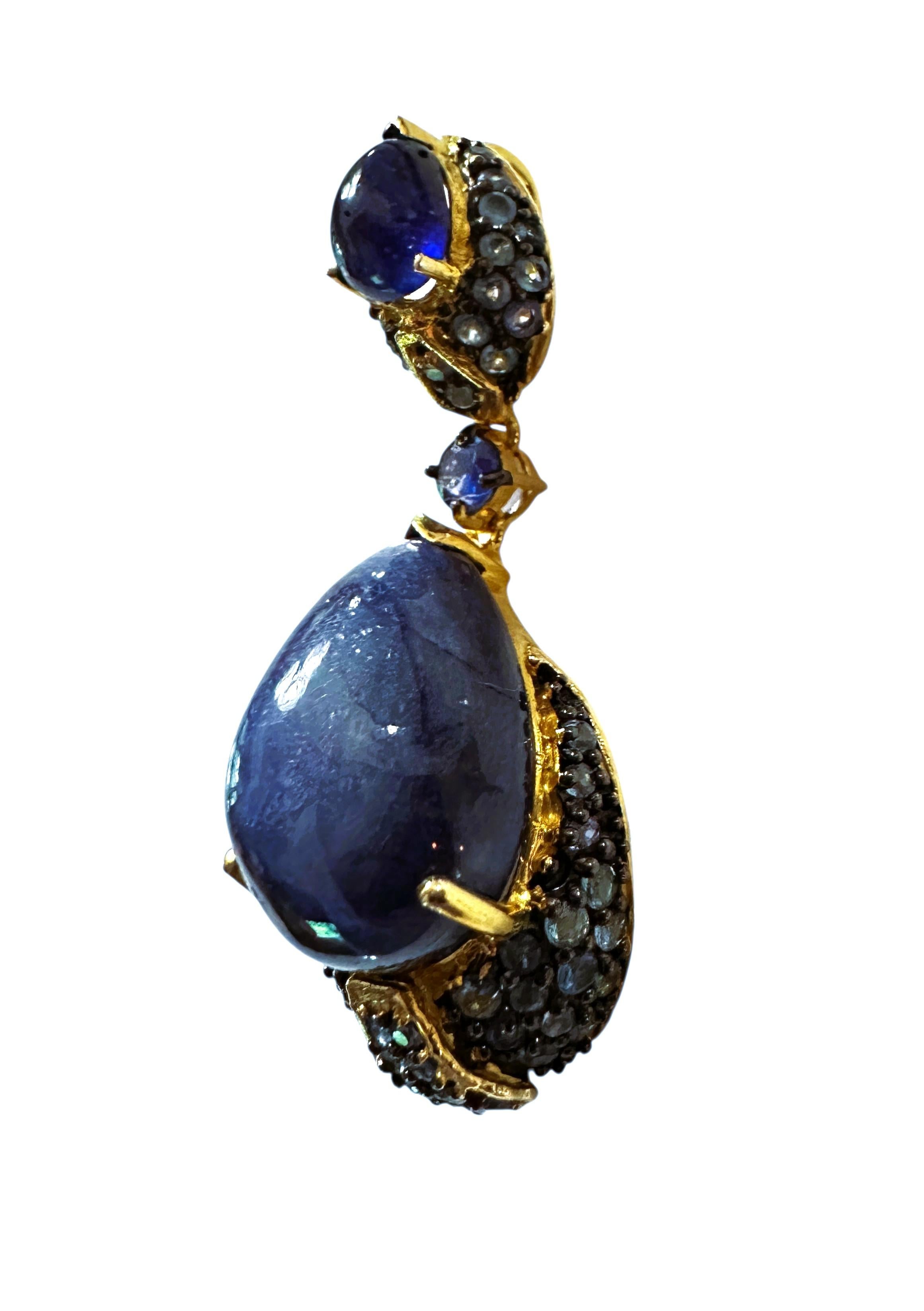 Nuevo Zafiro azul de 102,70 quilates y zafiro talla diamante Pendiente de oro de 18 quilates PL Sterl en venta 3