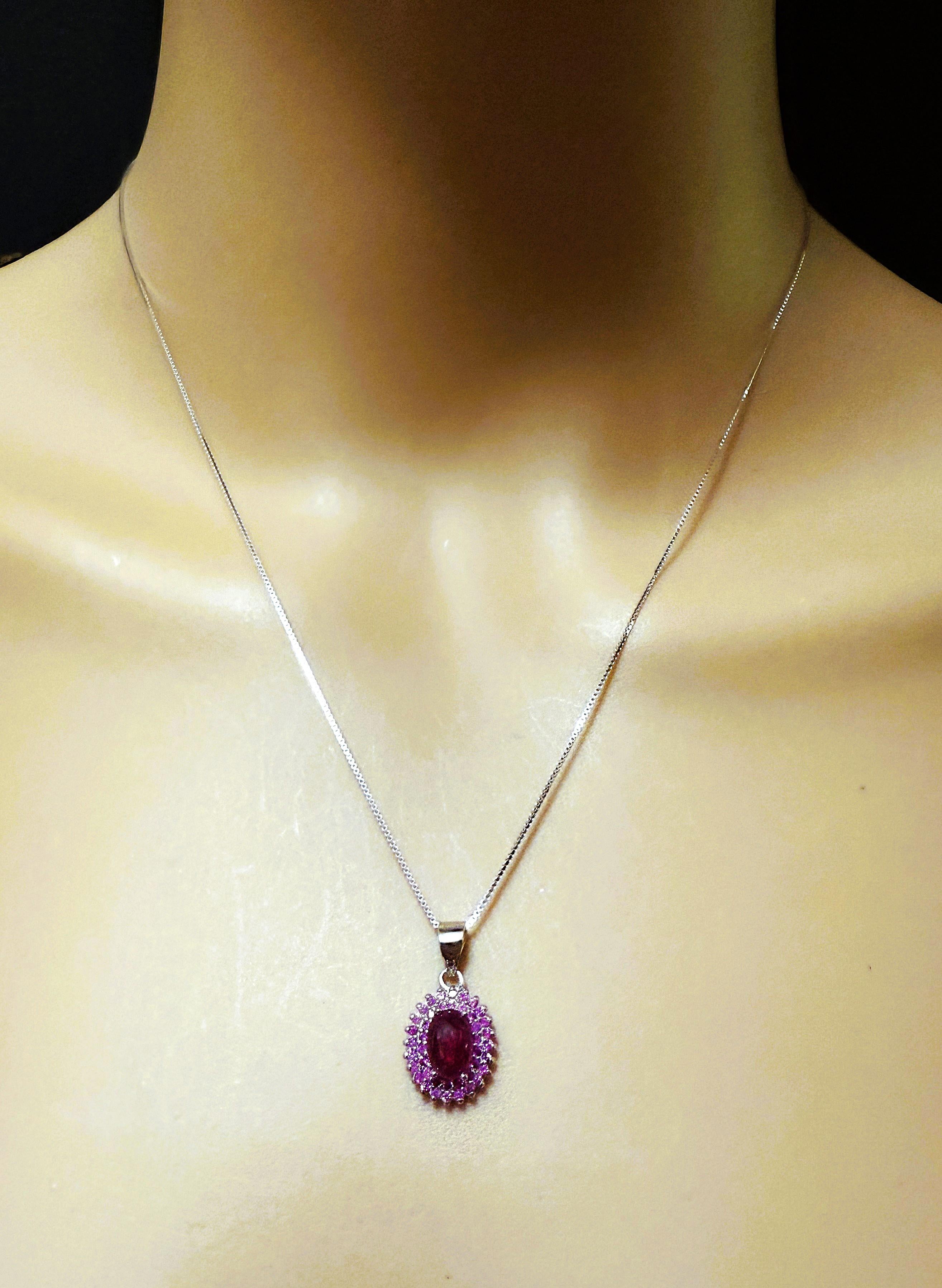 New 1.14 Carat Red Ruby Cabochon & Diamond Cut Ruby Sterling Pendant Necklace In condizioni ottime in vendita a Eagan, MN