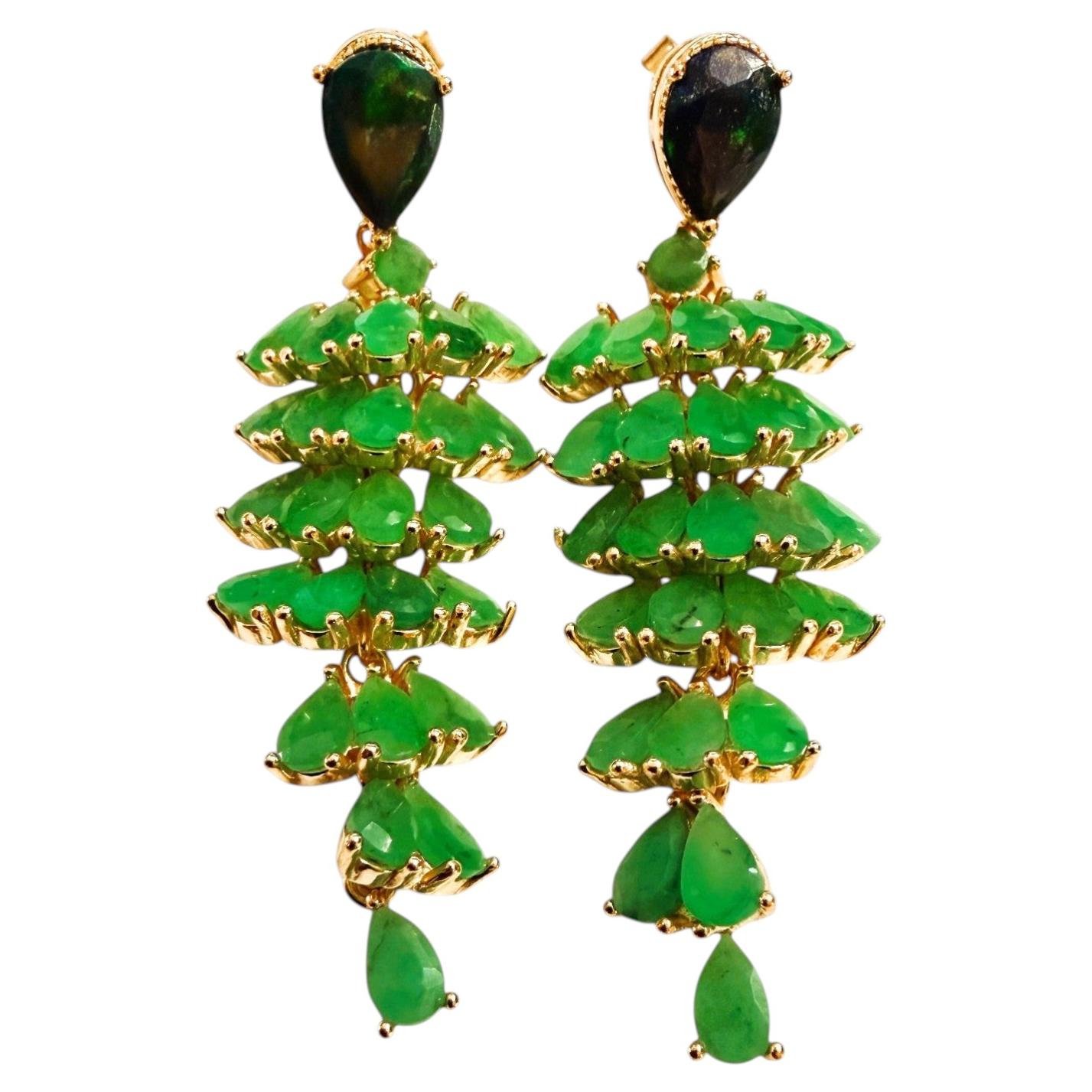 How do you identify vintage jewelry?