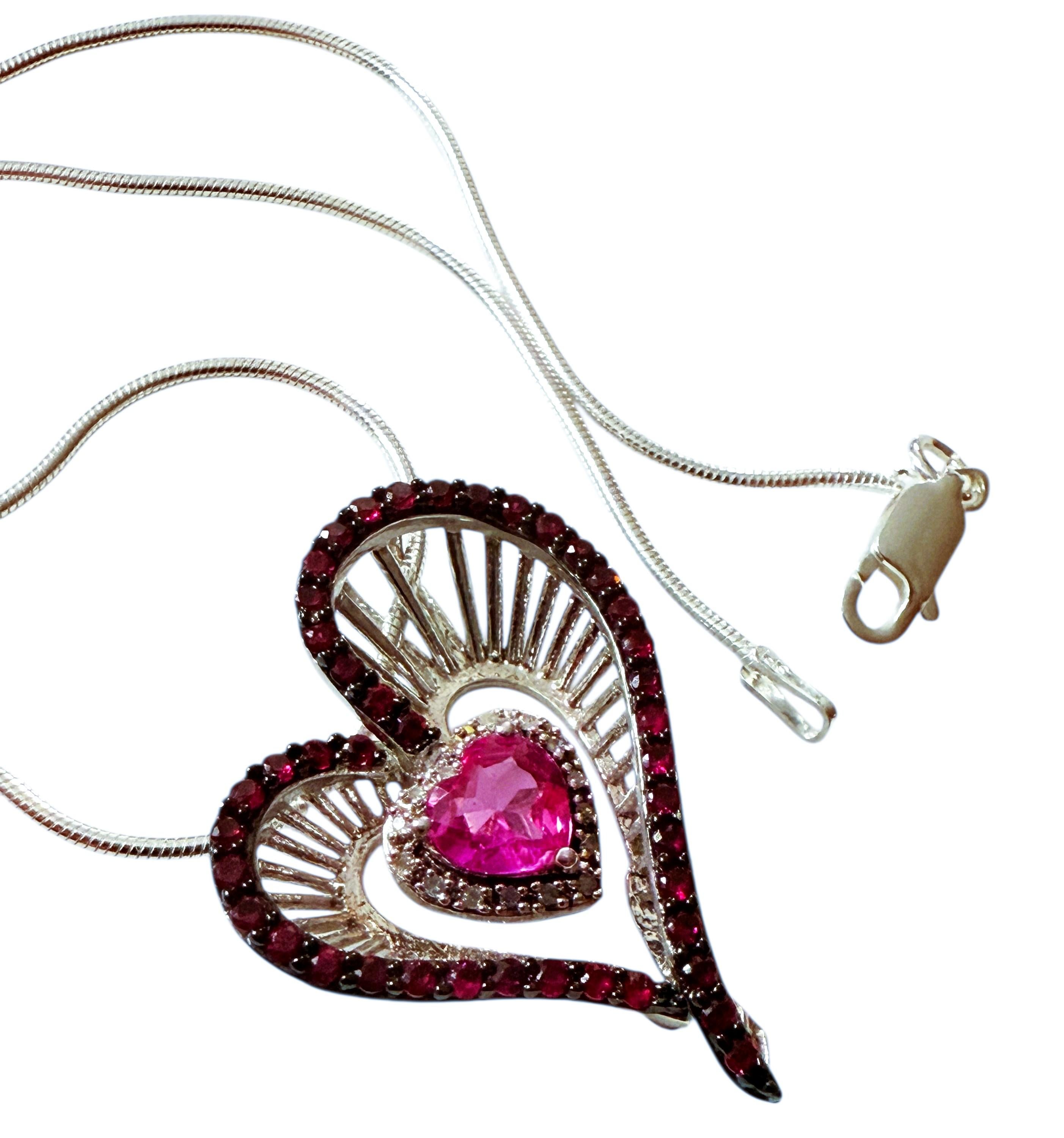 Nuevo collar de zafiro rosa corazón de 1,15 quilates y zafiro rojo talla diamante de ley en venta 6