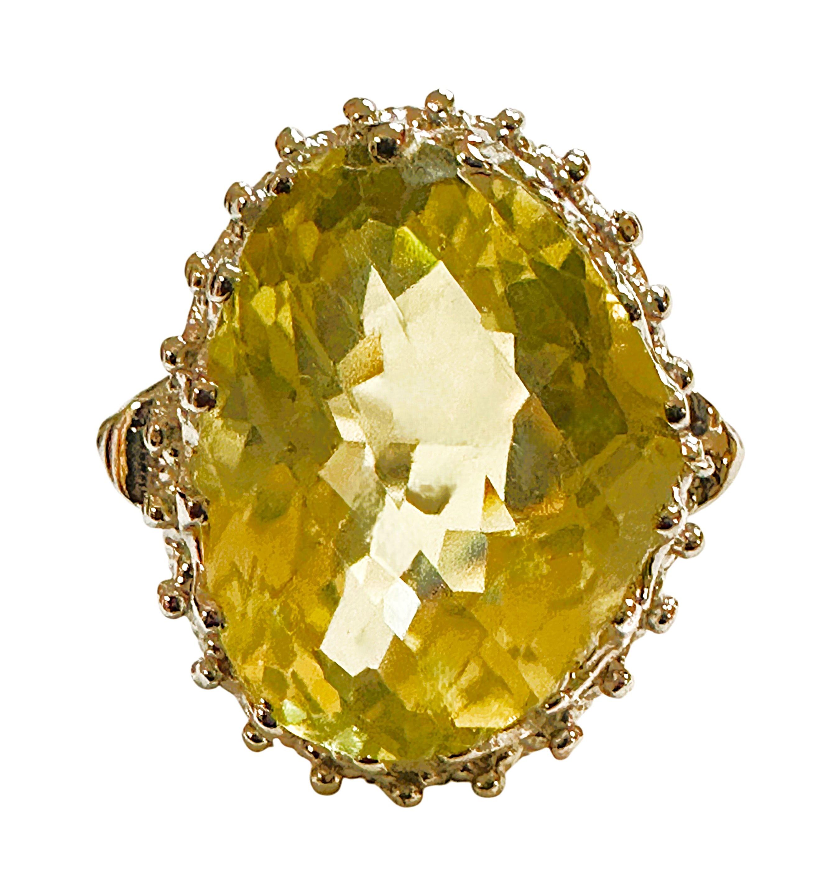 New 12.0 Carat Light Yellow Topaz & Diamond Cut Sterling Ring Size 6.5 For Sale 4