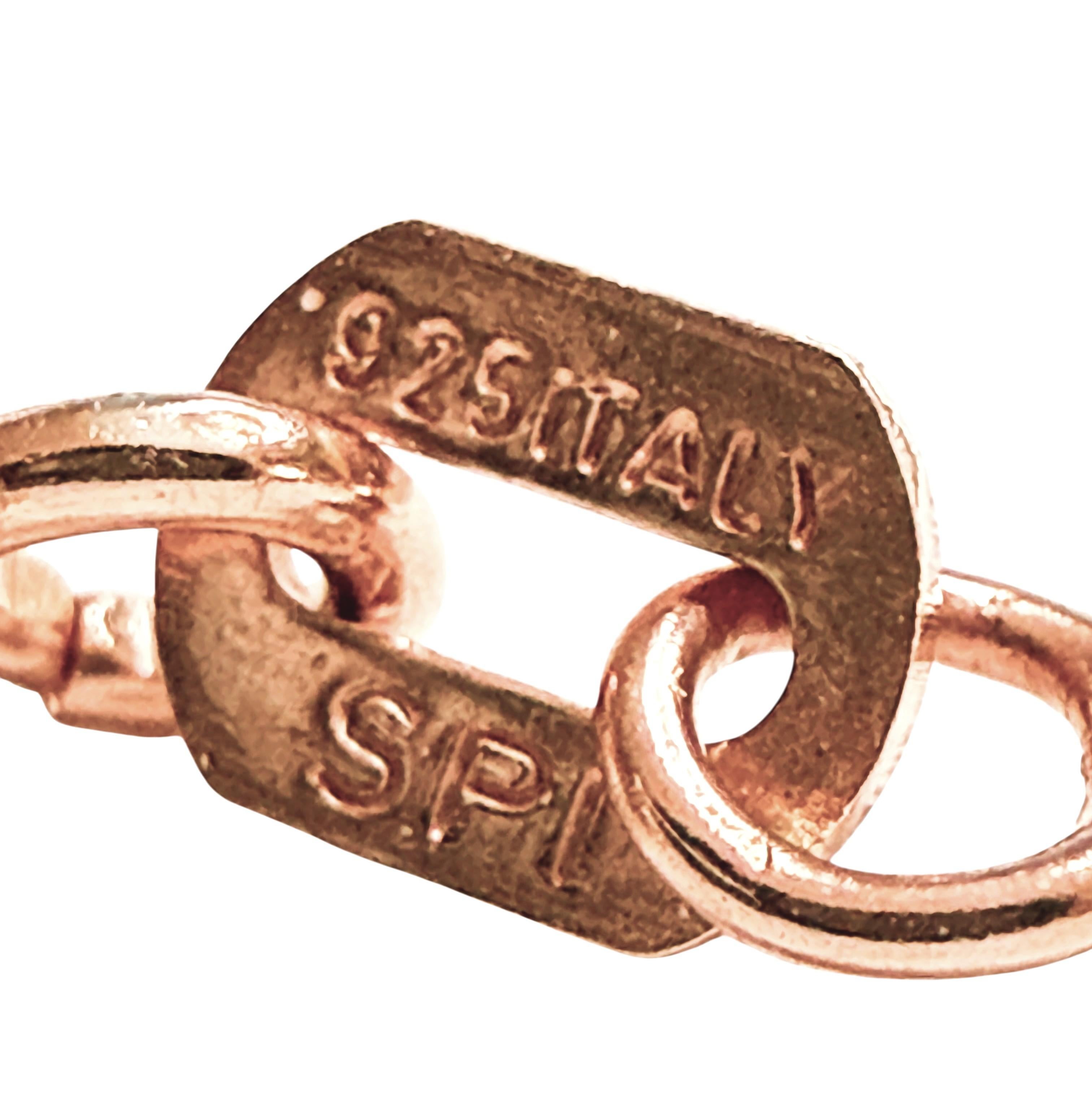 Was für eine schöne Halskette!   Der Stein stammt aus Sri Lanka und ist ein hoch geschätzter Stein.  Es ist ein oval geschliffener Stein und ist 1.21 Karat   Der Hauptstein ist 8 mm x 6 mm groß und befindet sich in einer einzigartigen und