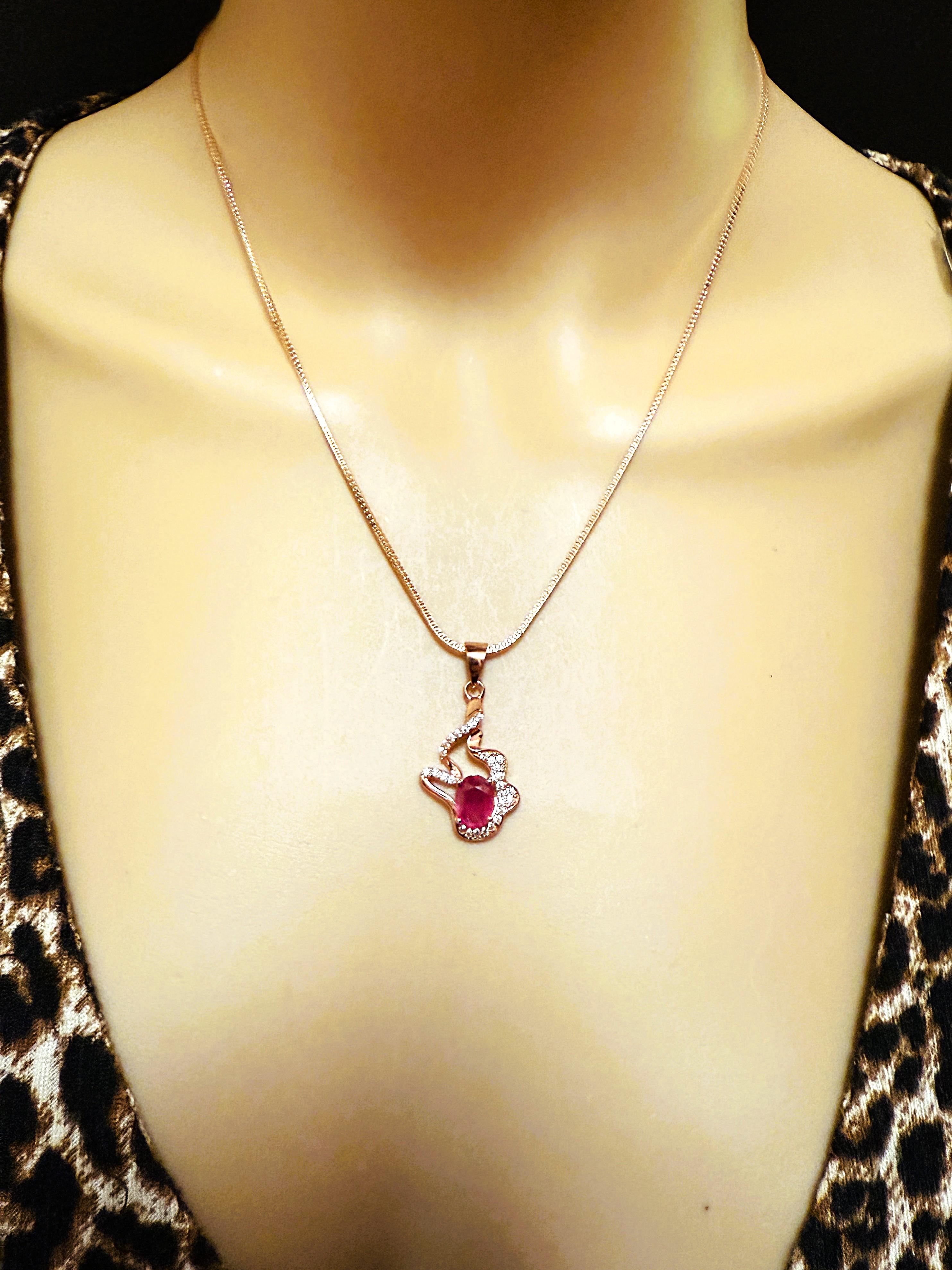 Neu 1,21 Karat roter Saphir & Diamantschliff Saphir R Gold Sterling Halskette Damen im Angebot