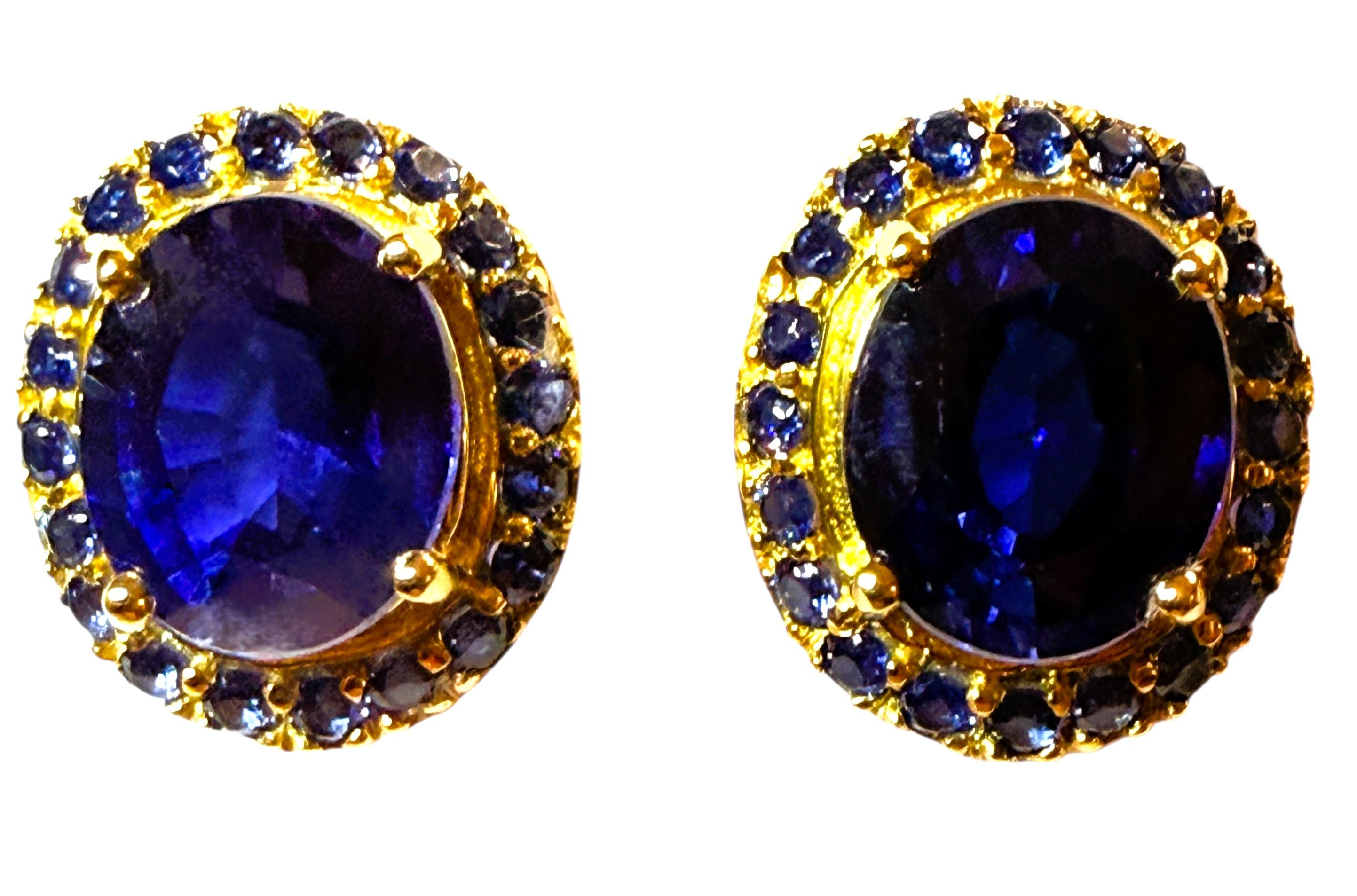 Nuevo Zafiro de 12,1 quilates y zafiro talla diamante 24k Y Pendientes de Oro PL Sterling en venta 2