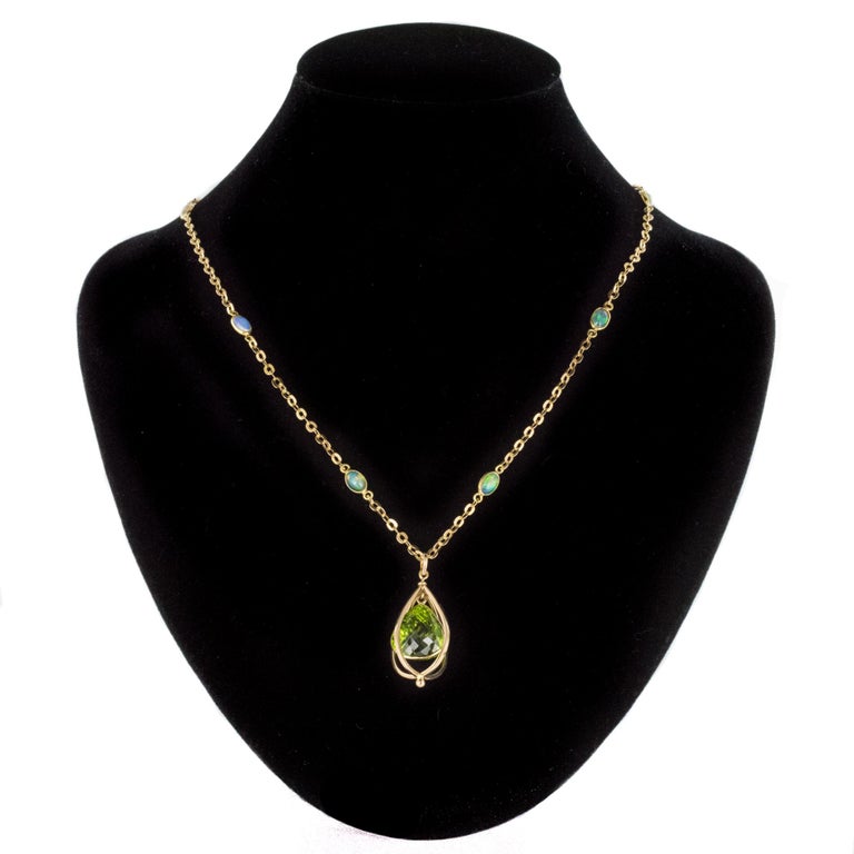 New 12, 1 Carats Peridot Pendant Chain Set with Opals Necklace For Sale