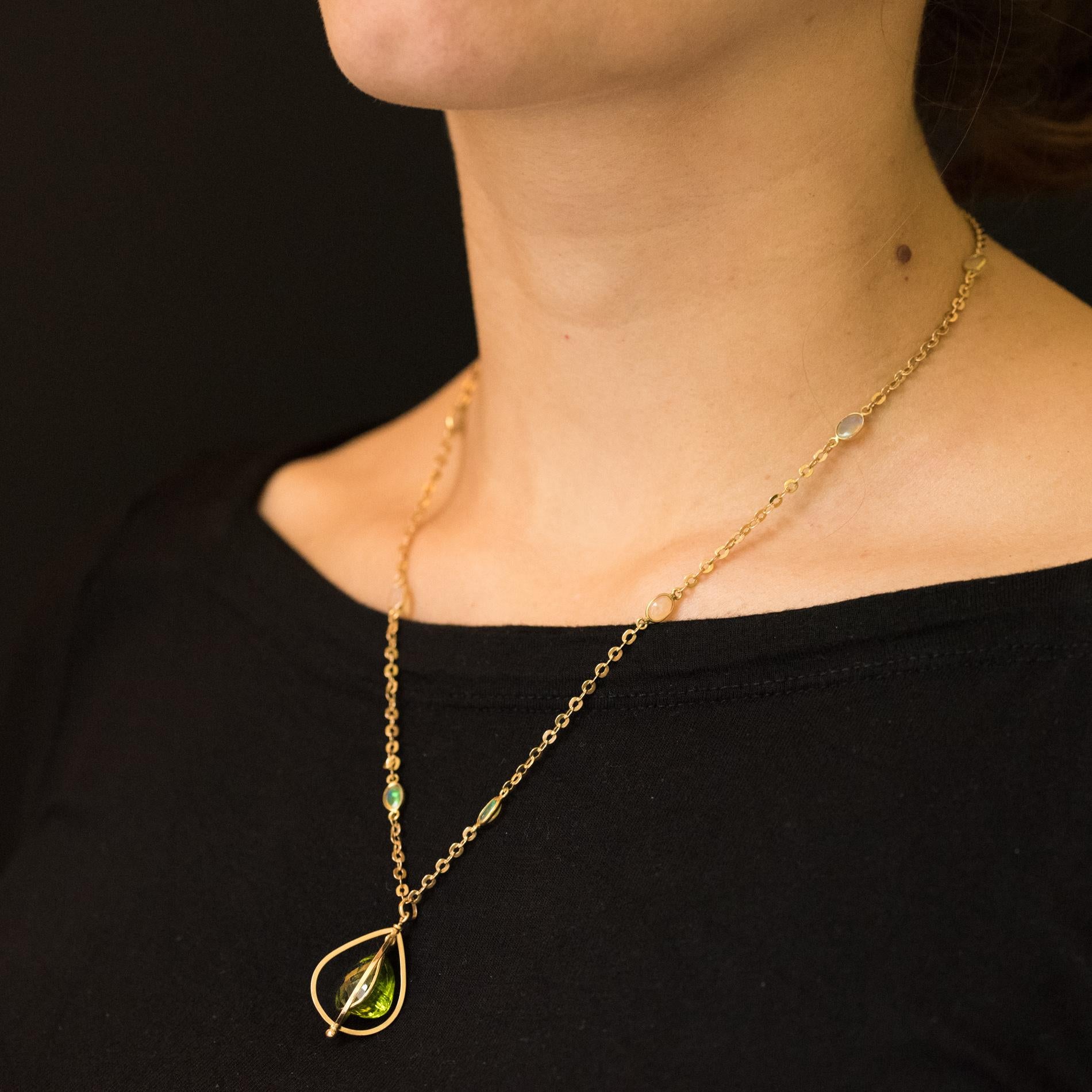 New 12, 1 Carats Peridot Pendant Chain Set with Opals Necklace 1