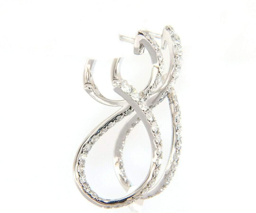 New 1.35ctw Diamond Freeform Twist Hoop Earrings in 14K White Gold In New Condition For Sale In Vienna, VA