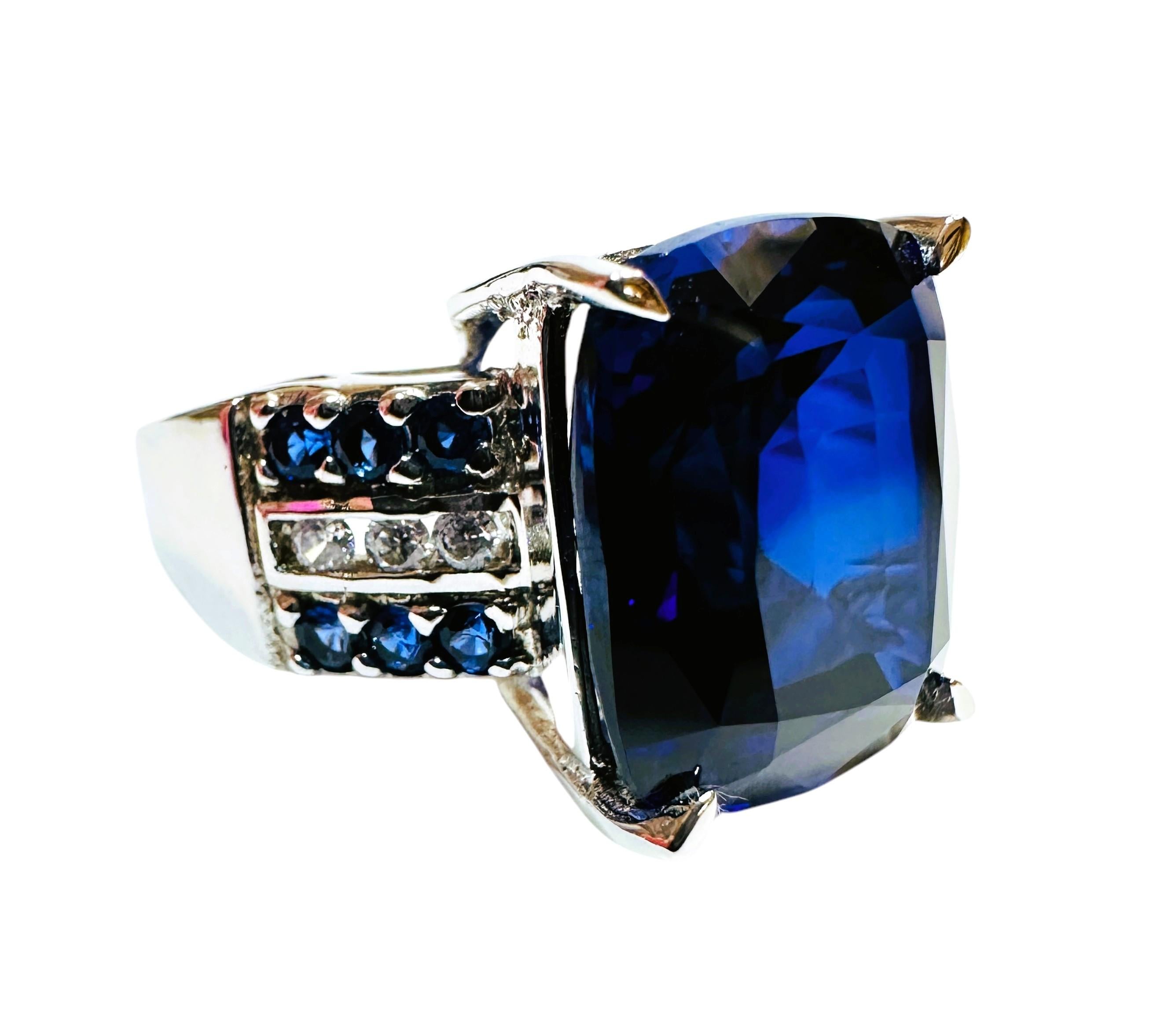 Nuevo anillo de plata de ley con zafiro azul y zafiro talla diamante de 13,9 quilates, talla 6,75 en Nuevo Estado en Eagan, MN