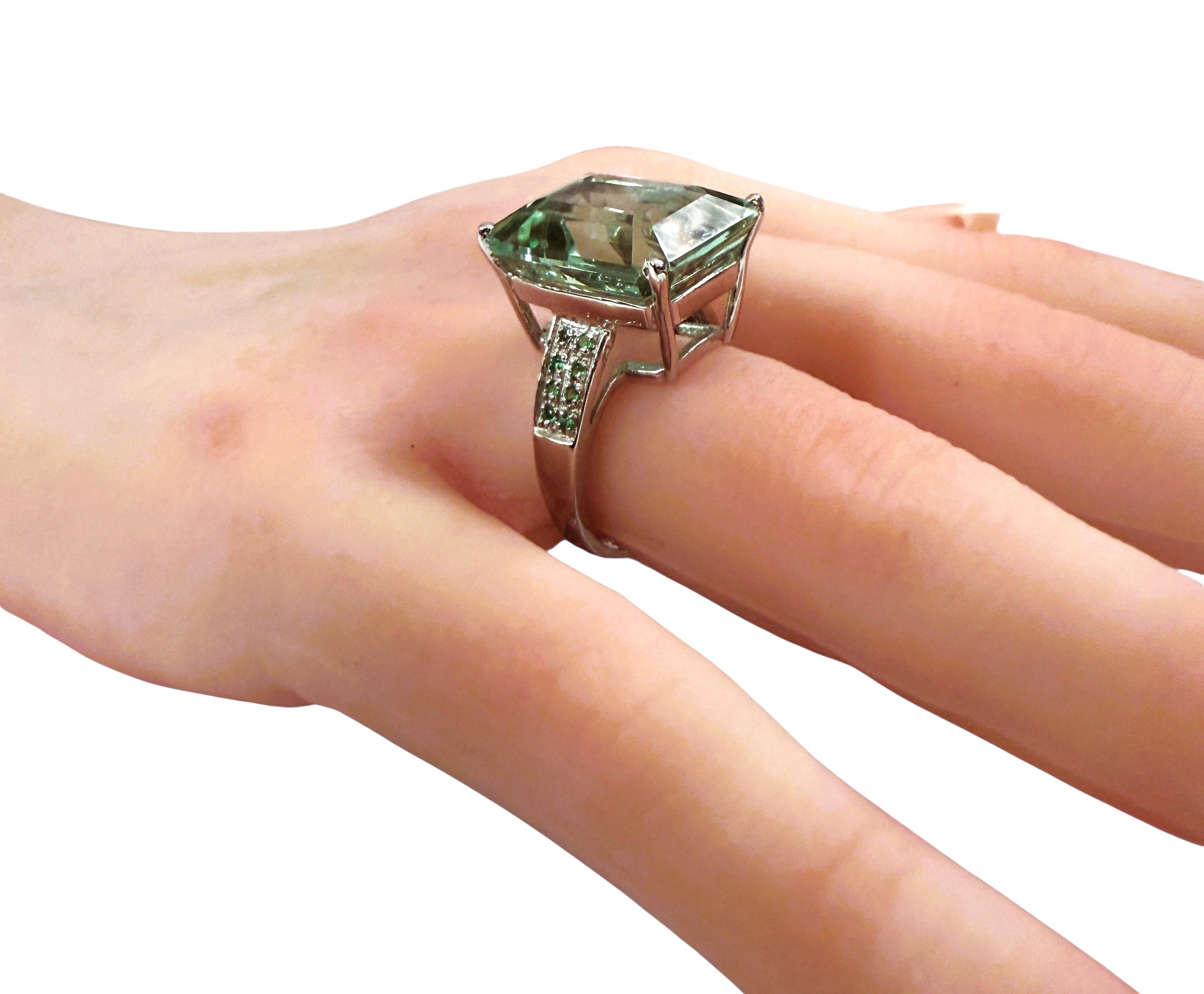 New 14.2 Pale Green Paraiba Tourmaline& Diamond Cut Sapphire Sterling Ring In New Condition For Sale In Eagan, MN