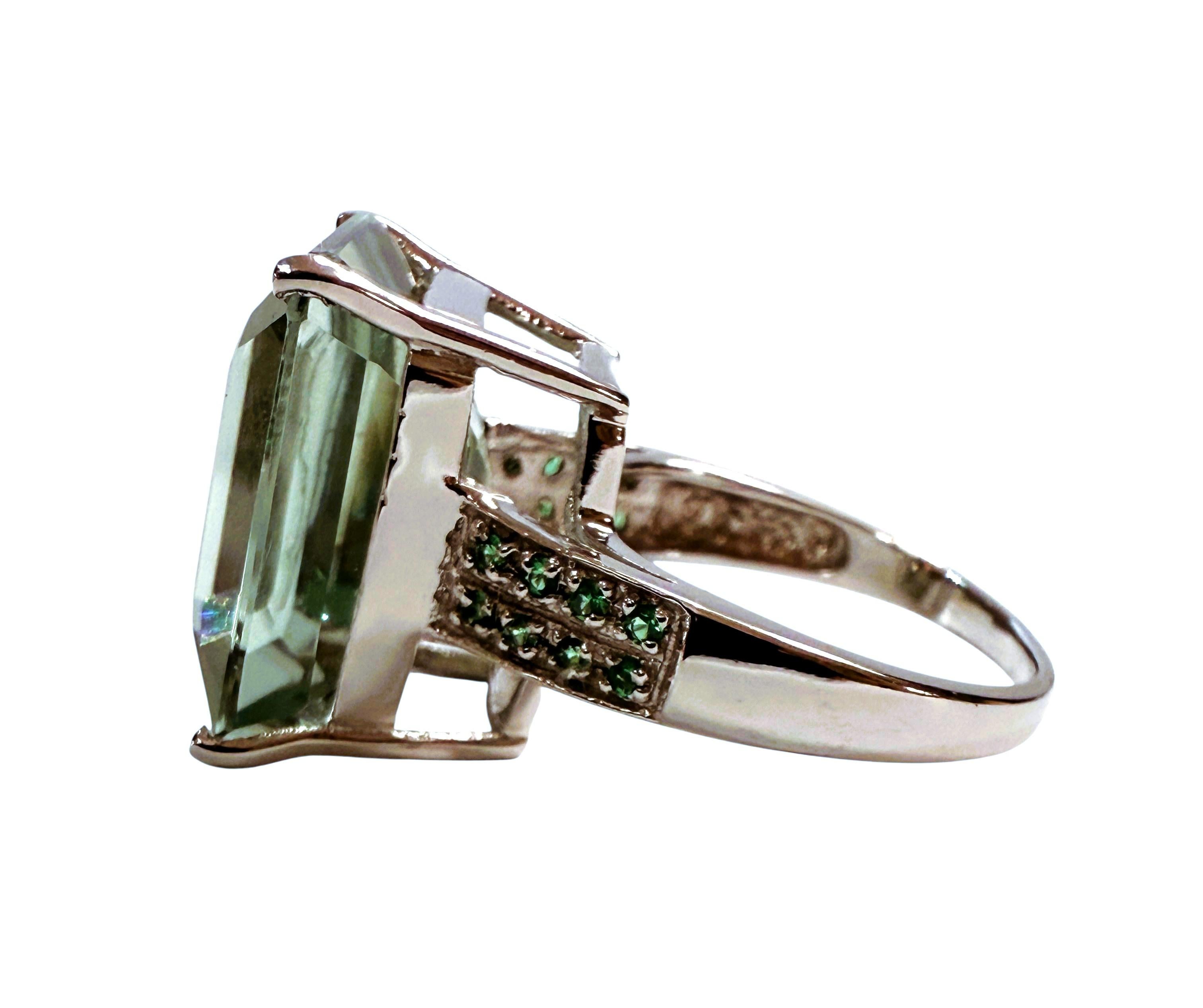 New 14.2 Pale Green Paraiba Tourmaline& Diamond Cut Sapphire Sterling Ring For Sale 1