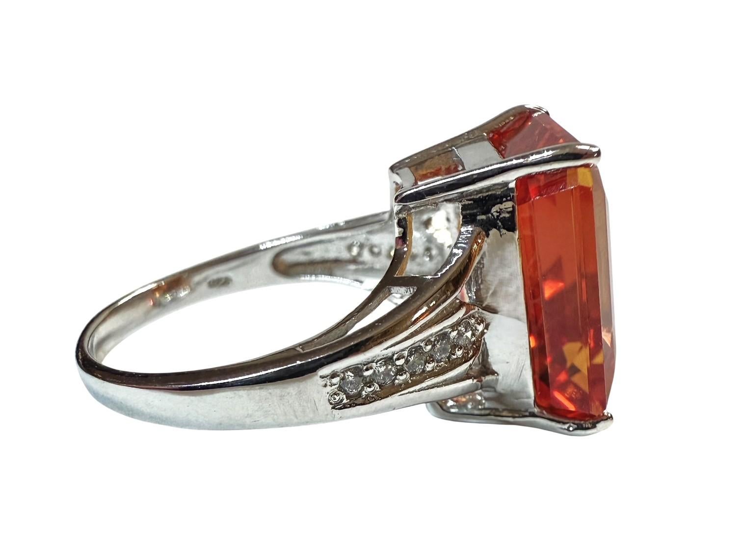New 14.35 Carat Sunset Sapphire & Diamond Cut Sapphire Sterling Ring en vente 4