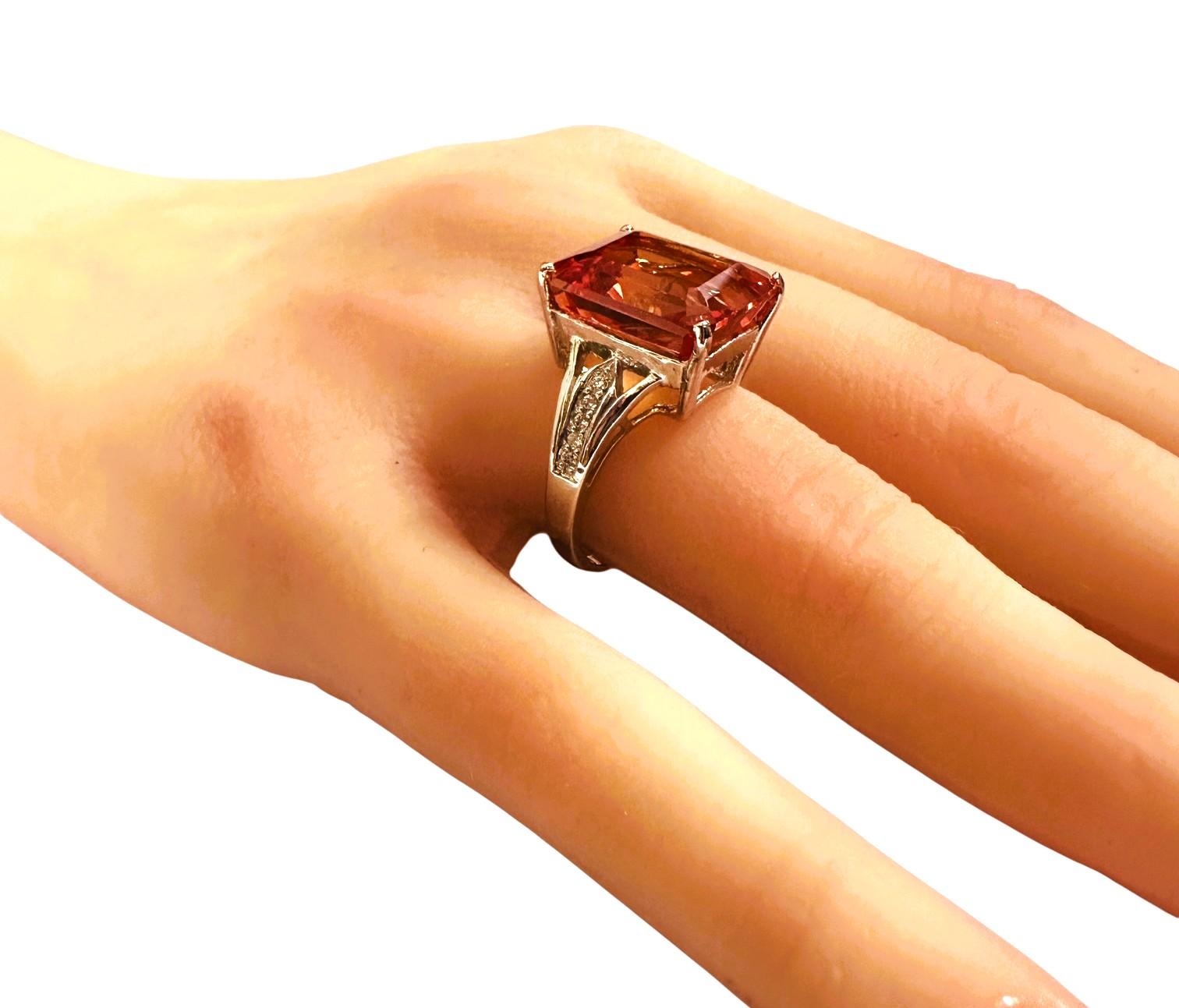 Art déco New 14.35 Carat Sunset Sapphire & Diamond Cut Sapphire Sterling Ring en vente