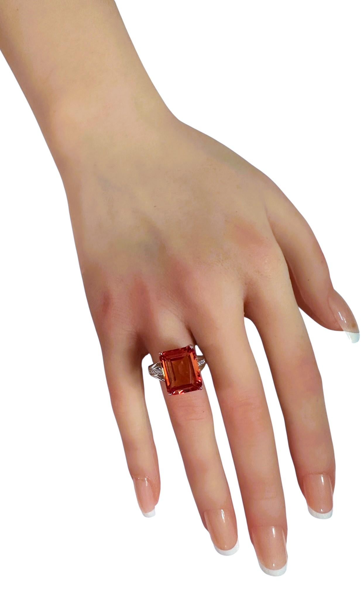 Taille émeraude New 14.35 Carat Sunset Sapphire & Diamond Cut Sapphire Sterling Ring en vente