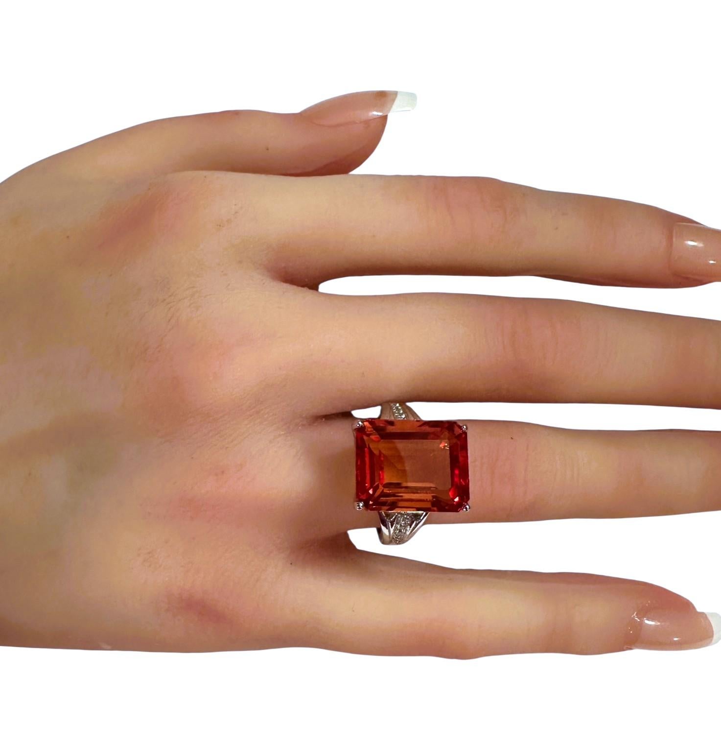 New 14.35 Carat Sunset Sapphire & Diamond Cut Sapphire Sterling Ring Neuf - En vente à Eagan, MN