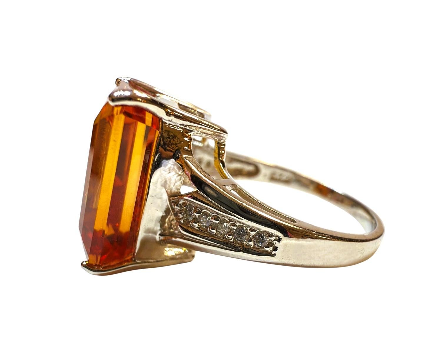 New 14.35 Carat Sunset Sapphire & Diamond Cut Sapphire Sterling Ring en vente 2