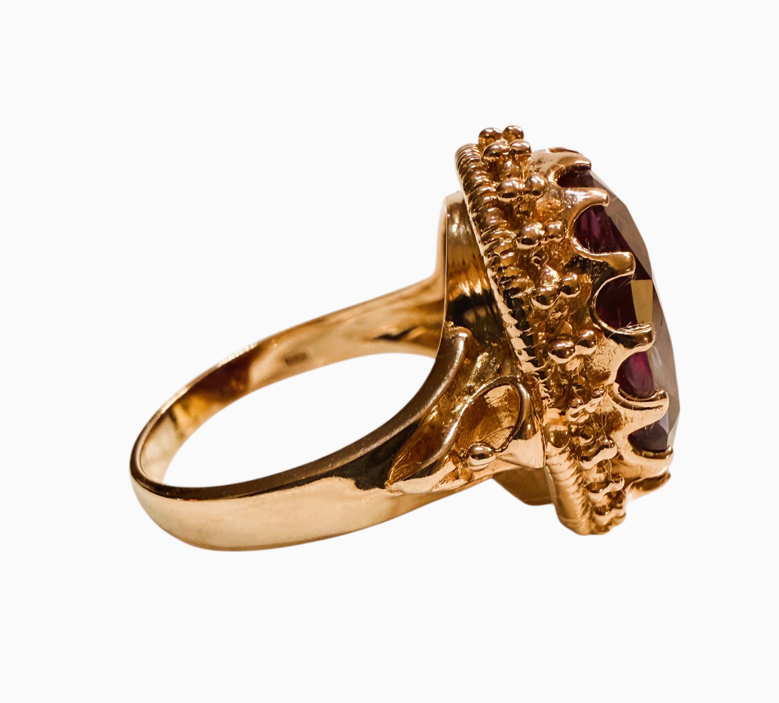 New 14,55 Carat Color Chg Sapphire in Diamond Crown Setting R Gold Sterling Ring in vendita 3