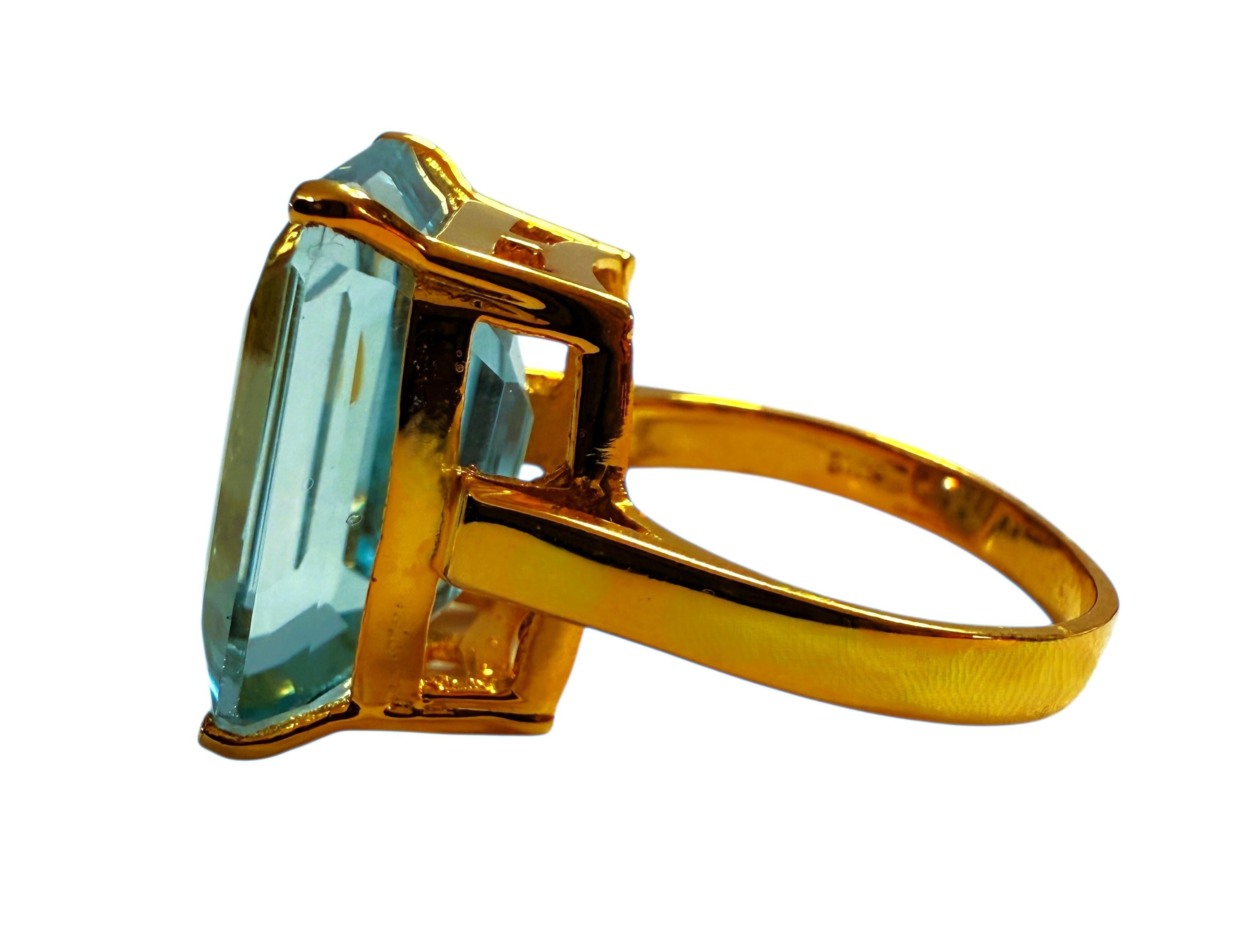 Neu 14,70 Karat Baguetteschliff Aquamarin Gelbgold Pl Sterling Silber Ring (Art déco) im Angebot