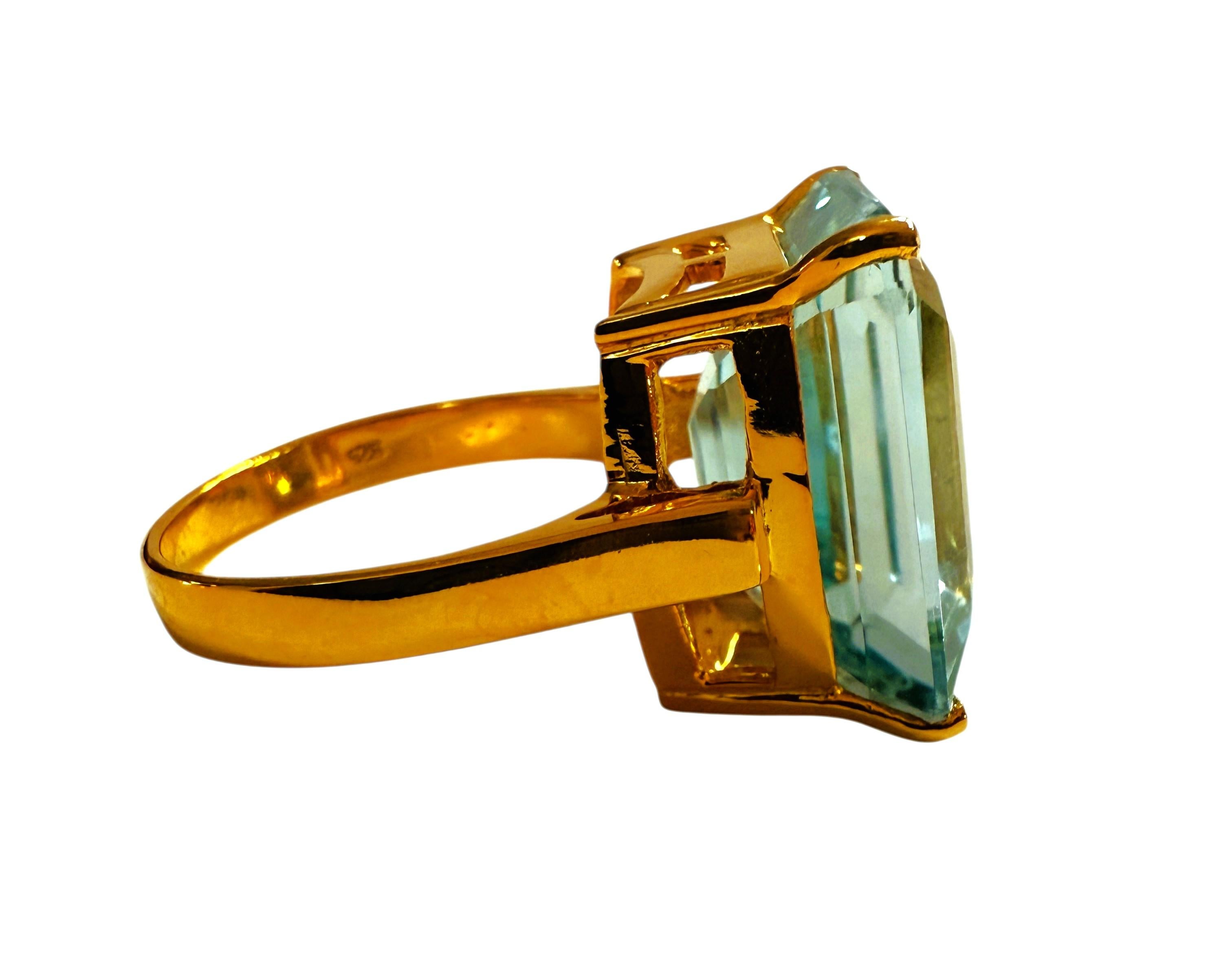 Neu 14,70 Karat Baguetteschliff Aquamarin Gelbgold Pl Sterling Silber Ring Damen im Angebot