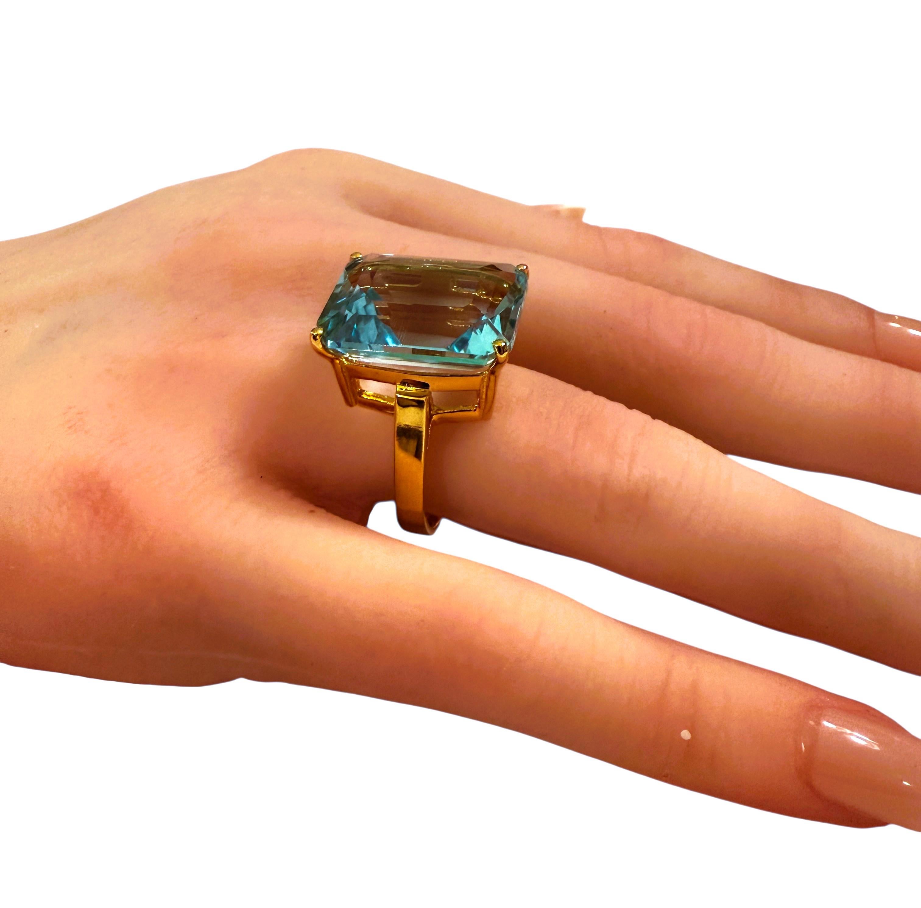 Neu 14,70 Karat Baguetteschliff Aquamarin Gelbgold Pl Sterling Silber Ring im Angebot 1