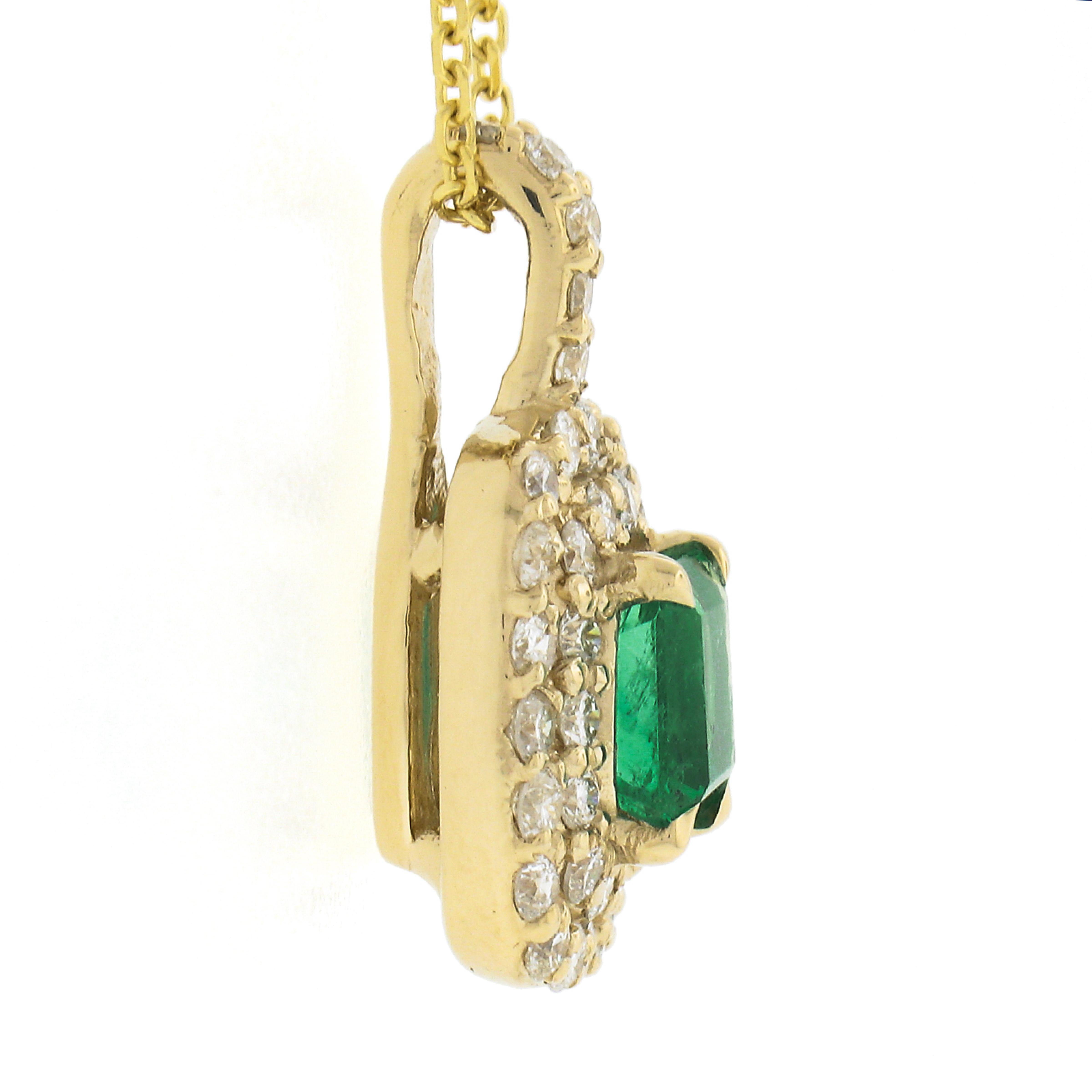 New 14k Gold 1.36ctw Gia Colombian Emerald & Dual Diamond Halo Pendant Necklace In New Condition For Sale In Montclair, NJ