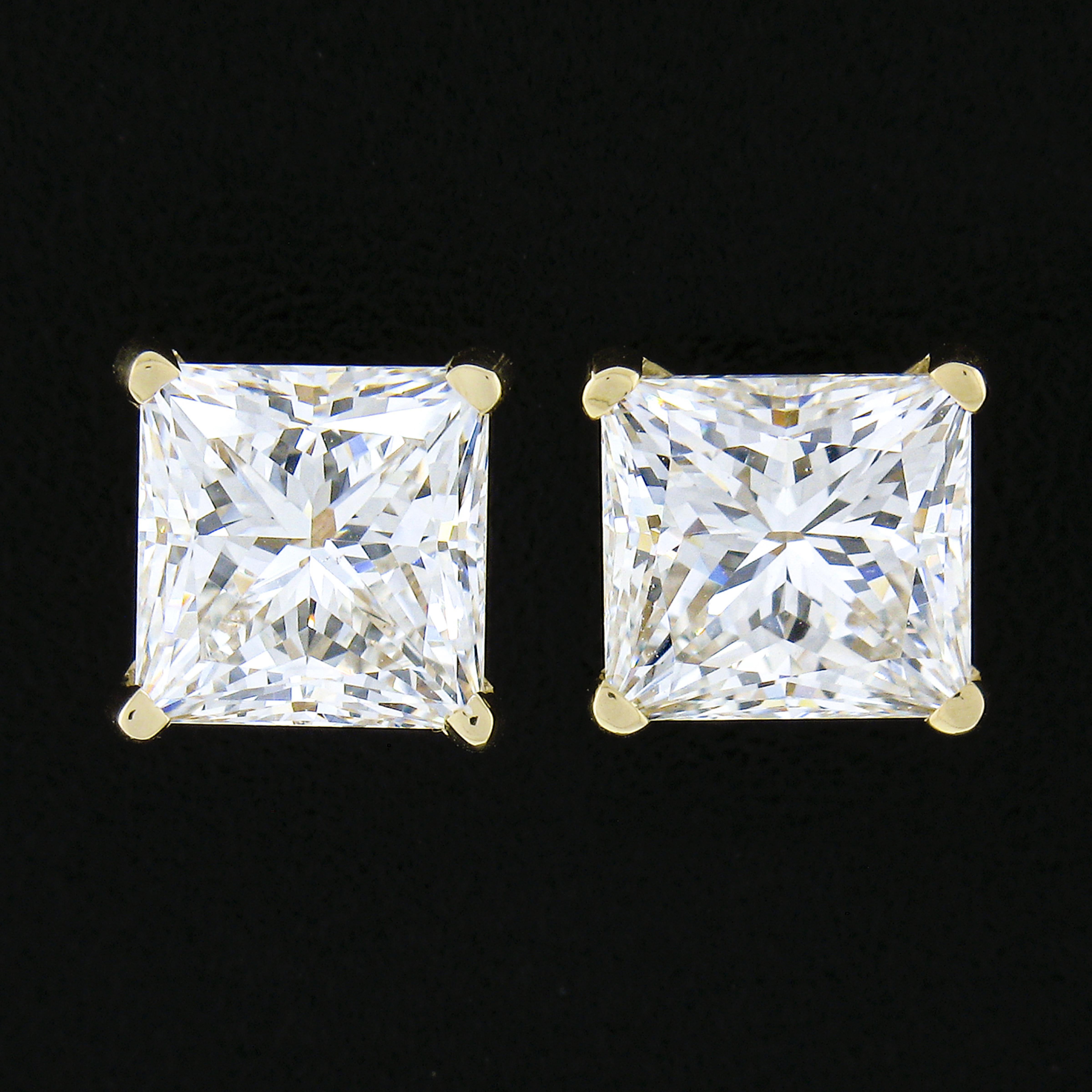 New 14k Gold 2.14ctw GIA Martini Prong Set Square Princess Diamond Stud Earrings In New Condition For Sale In Montclair, NJ