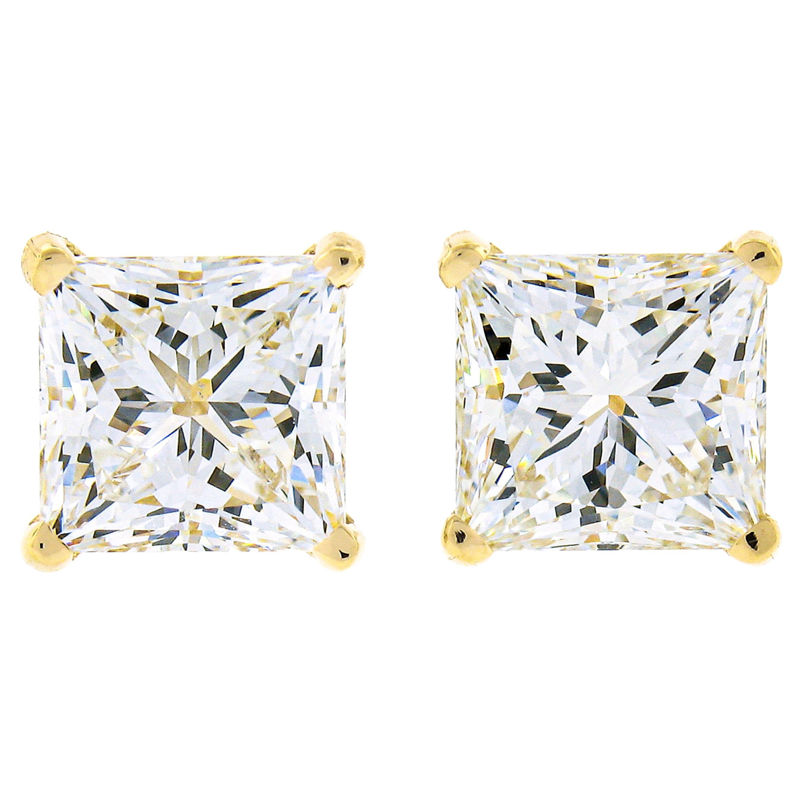 New 14k Gold 2.14ctw GIA Martini Prong Set Square Princess Diamond Stud Earrings For Sale