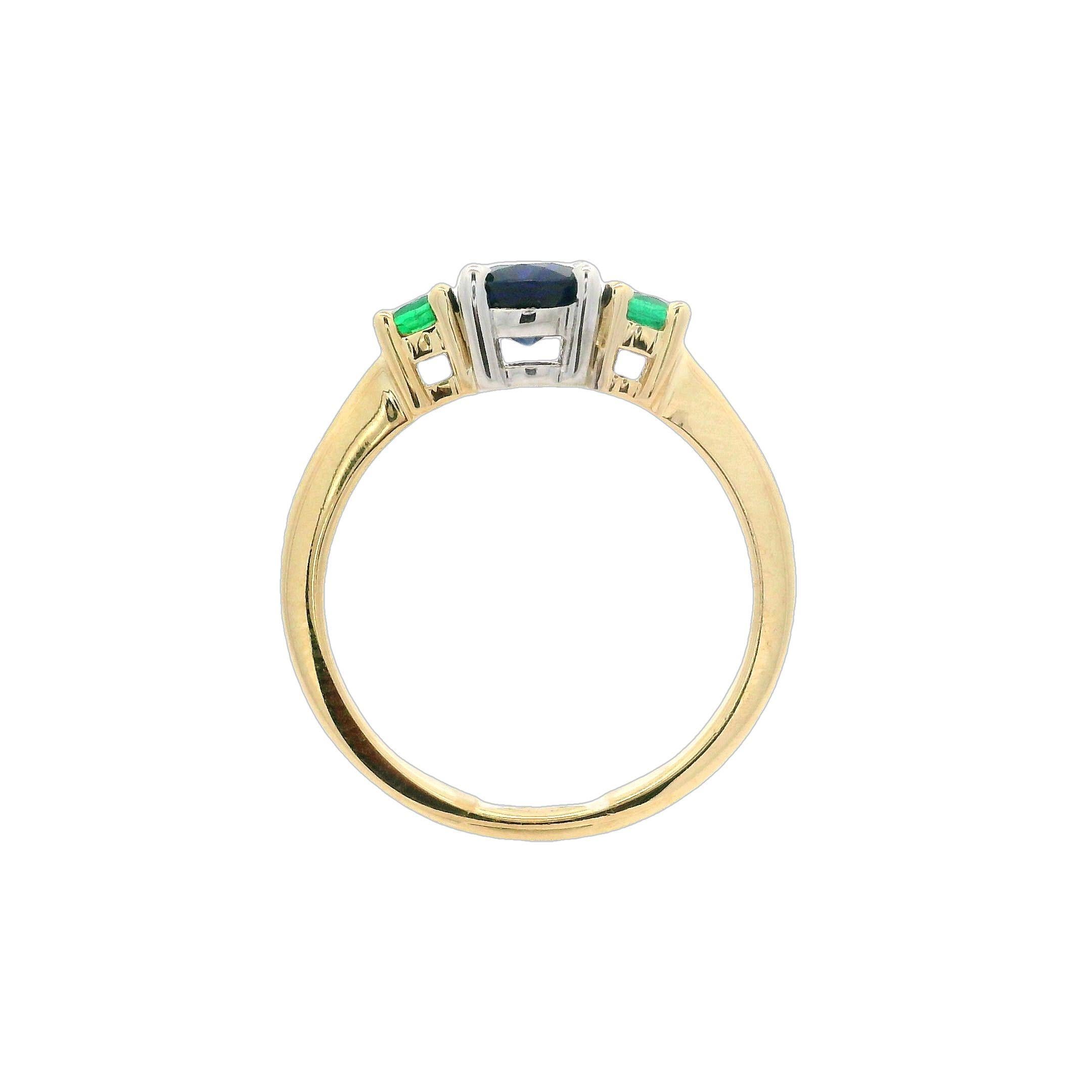 Neuer 14k Gold GIA 1,27ctw Oval Saphir & runder Smaragd Seiten 3 Stein Ring im Zustand „Neu“ im Angebot in Montclair, NJ